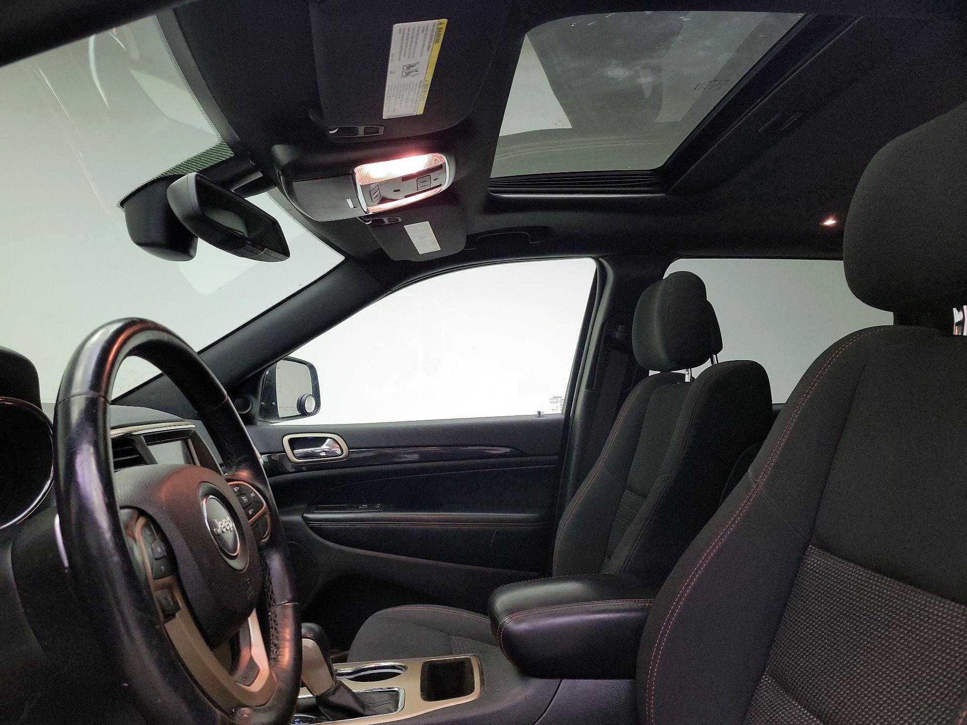 Thumbnail: 2016 Jeep Grand Cherokee - 18