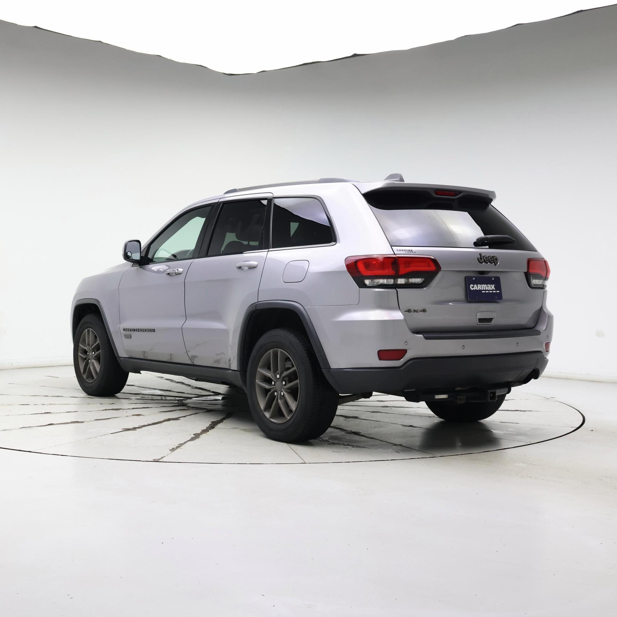 Thumbnail: 2016 Jeep Grand Cherokee - 2