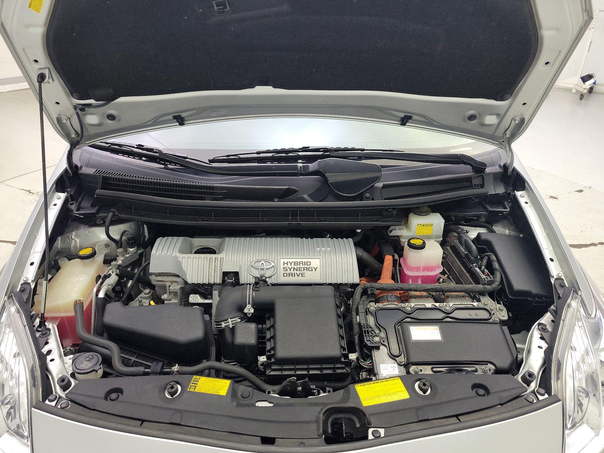 Thumbnail: 2014 Toyota Prius - 20