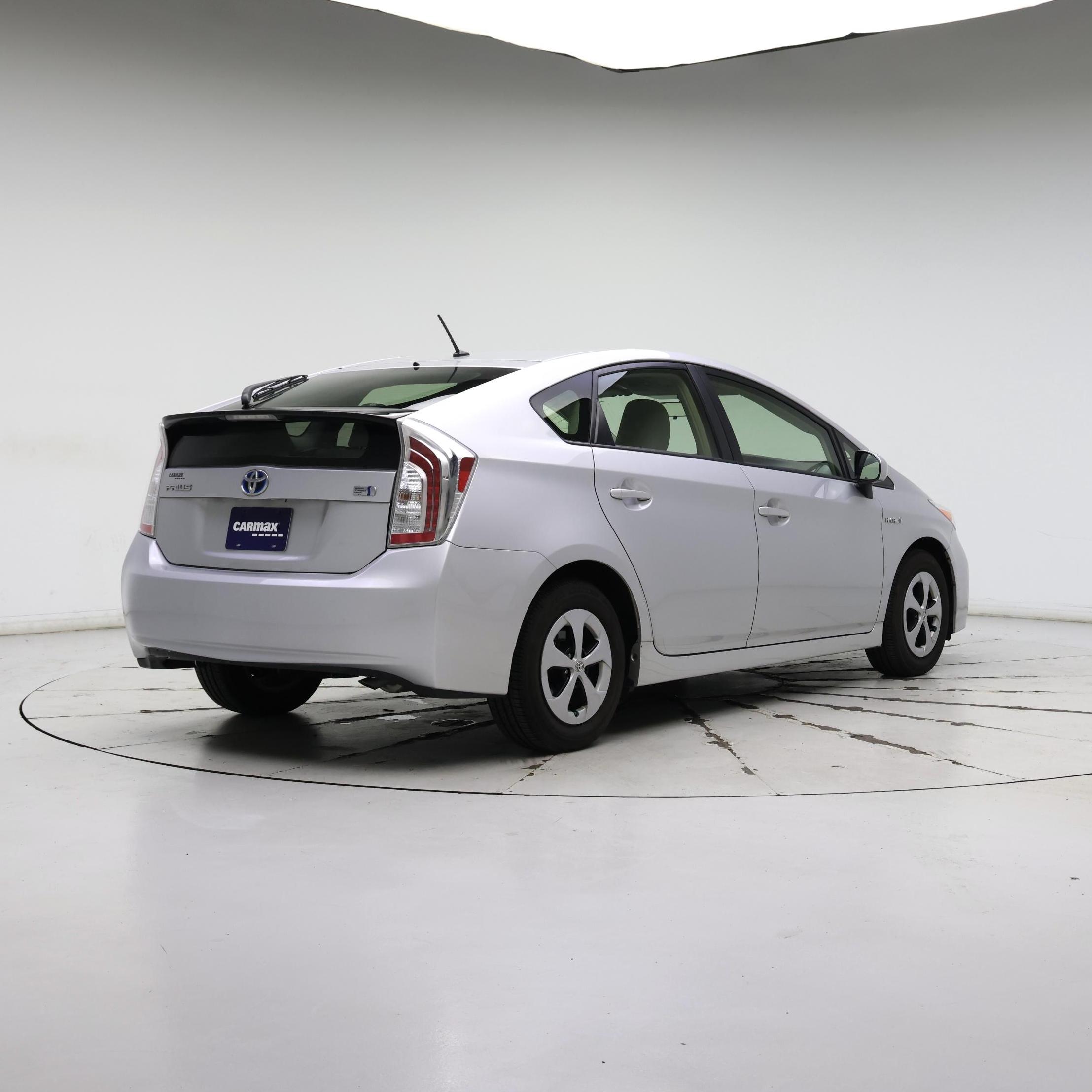 Thumbnail: 2014 Toyota Prius - 8
