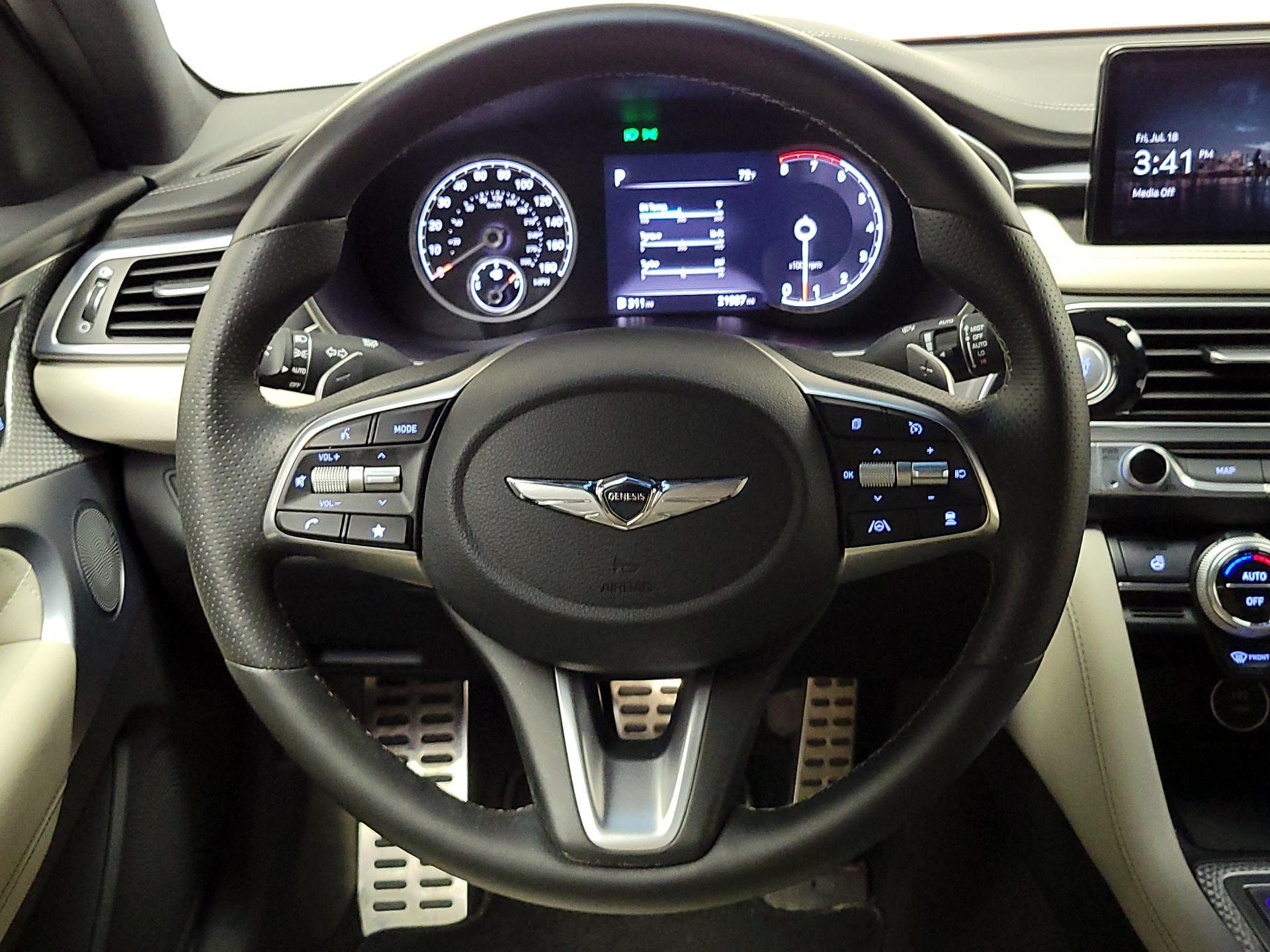 Thumbnail: 2022 Genesis G70 - 10