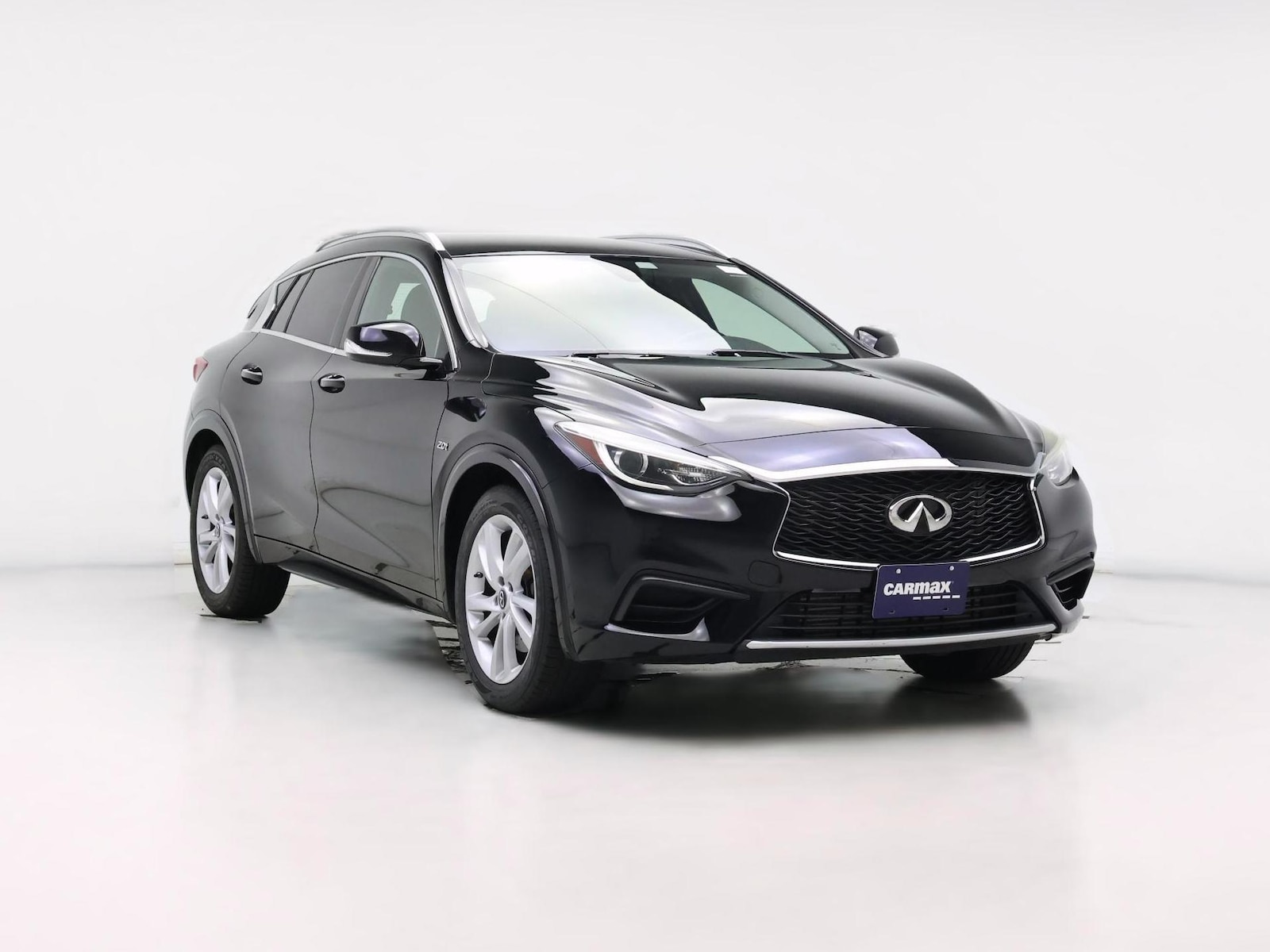 2017 INFINITI QX30 Luxury