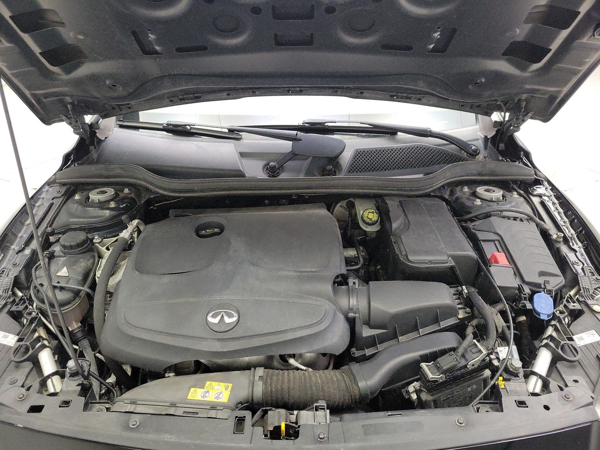 Thumbnail: 2017 INFINITI QX30 - 20