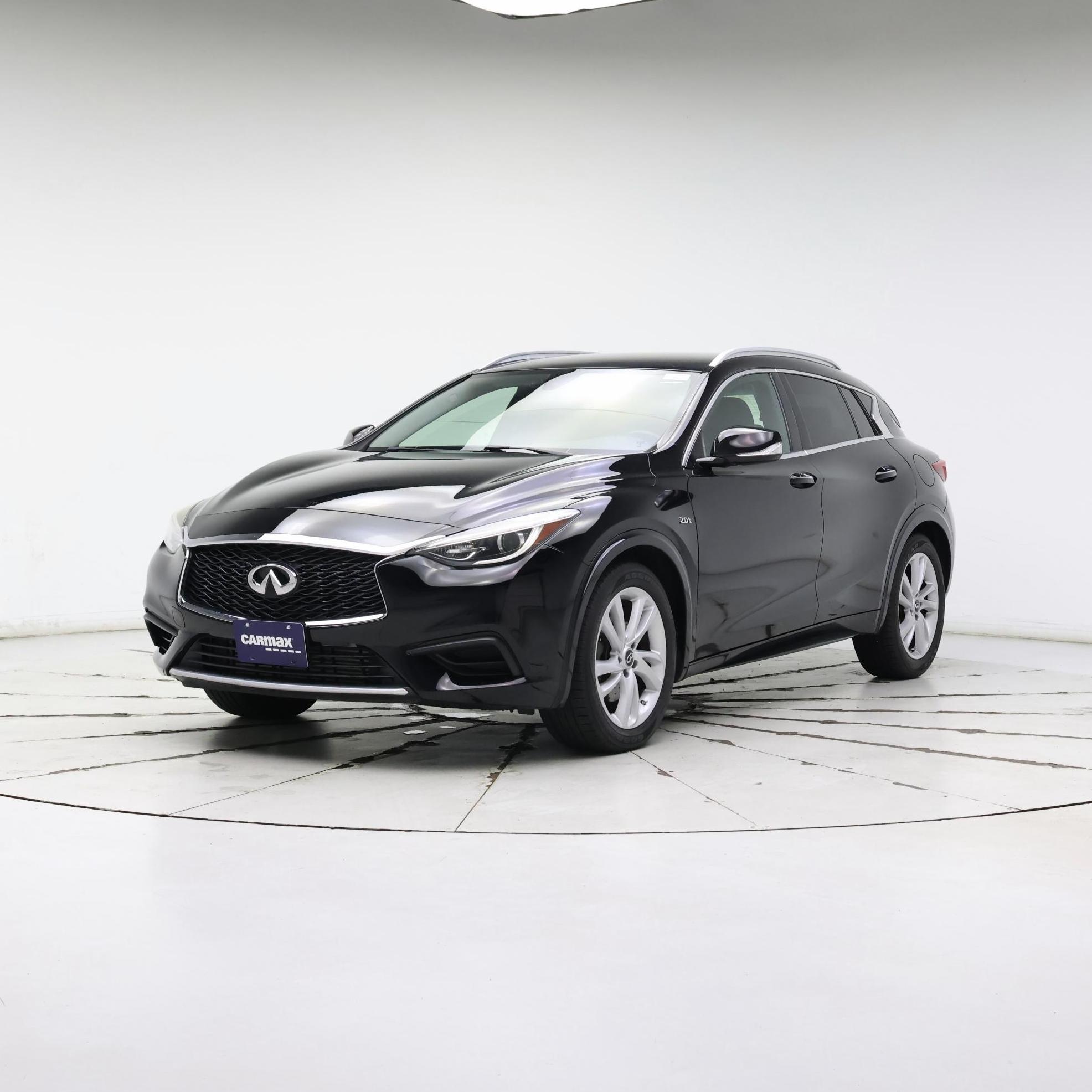 Thumbnail: 2017 INFINITI QX30 - 4