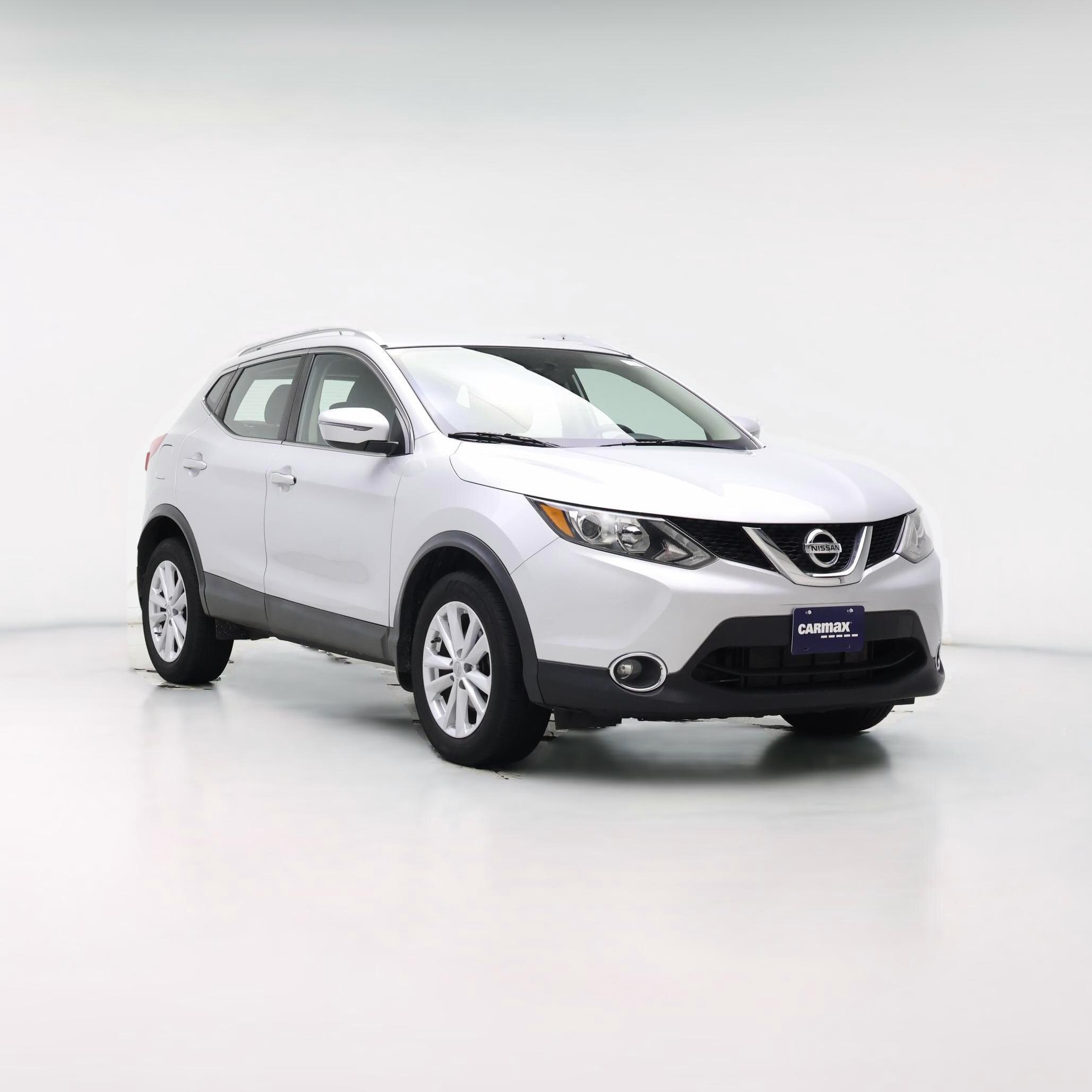 Thumbnail: 2017 Nissan Rogue Sport - 1