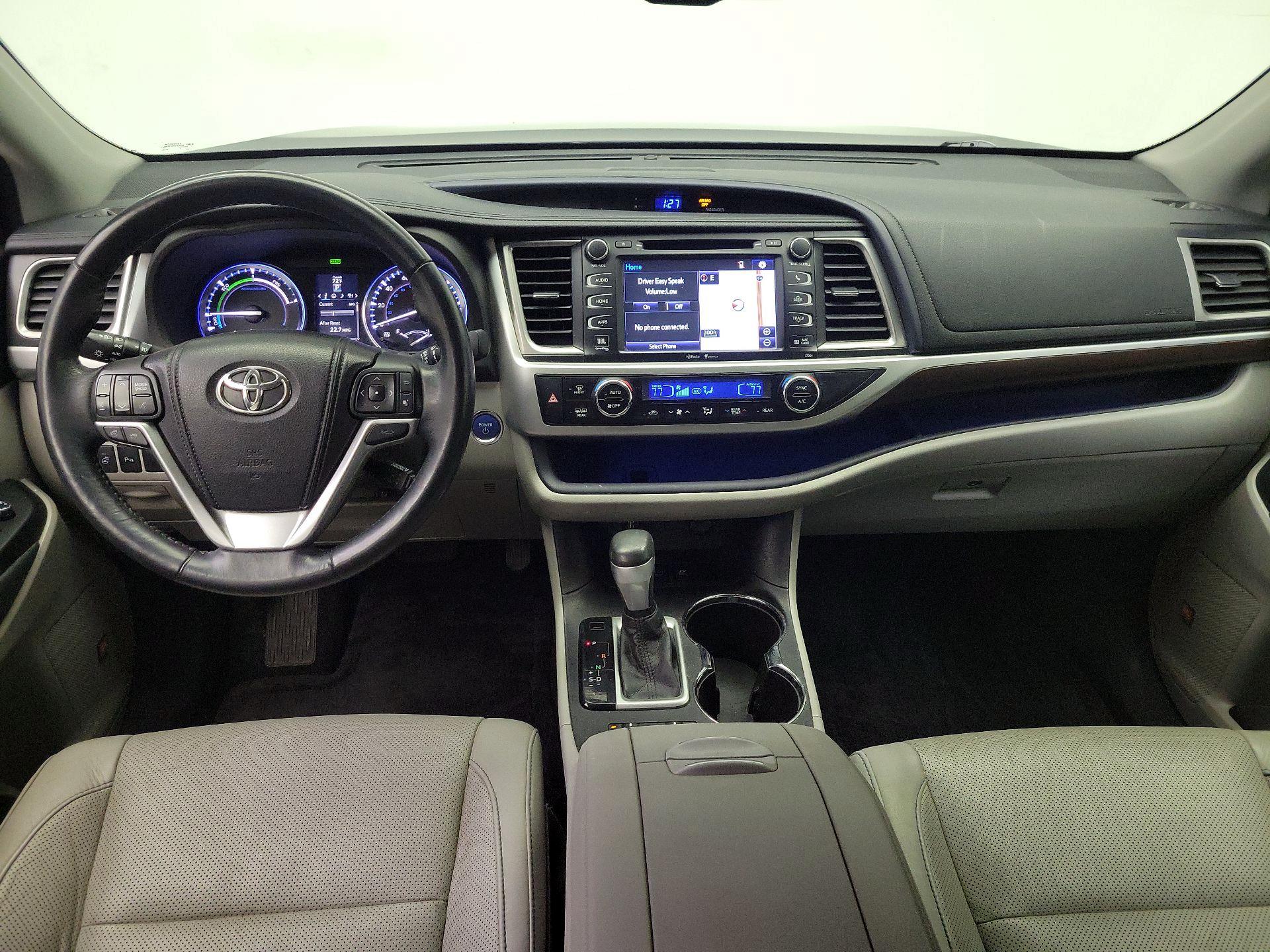 Thumbnail: 2015 Toyota Highlander - 9