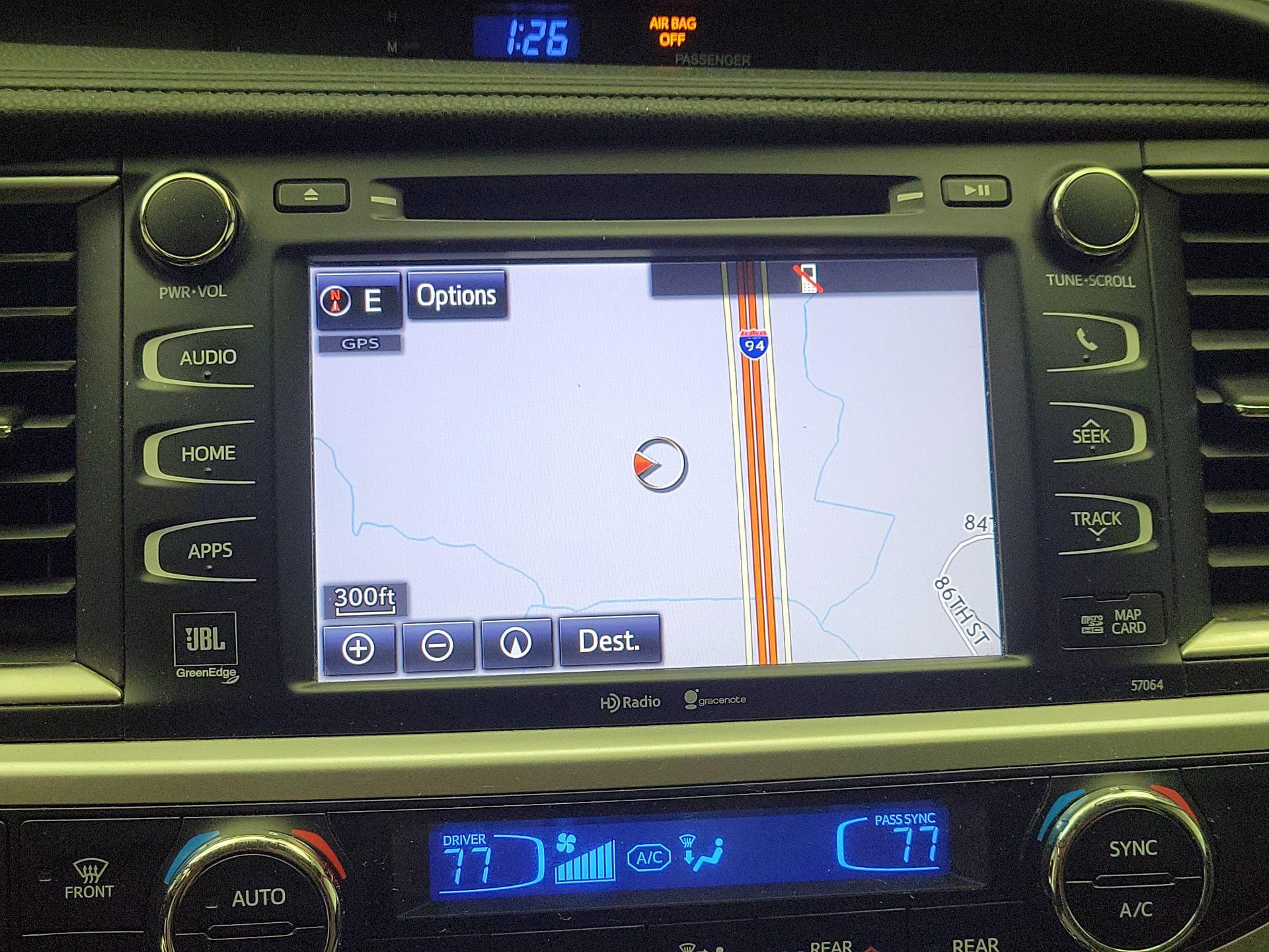 Thumbnail: 2015 Toyota Highlander - 14