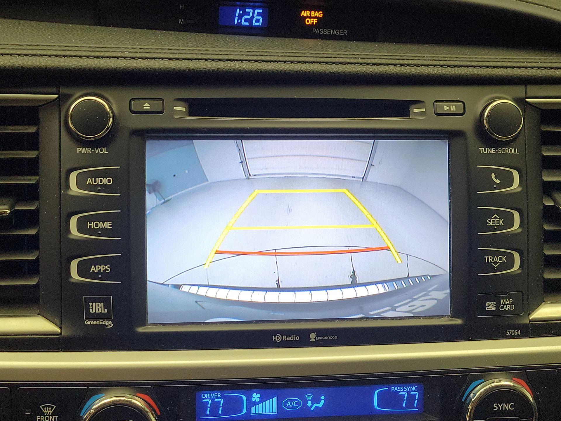 Thumbnail: 2015 Toyota Highlander - 15