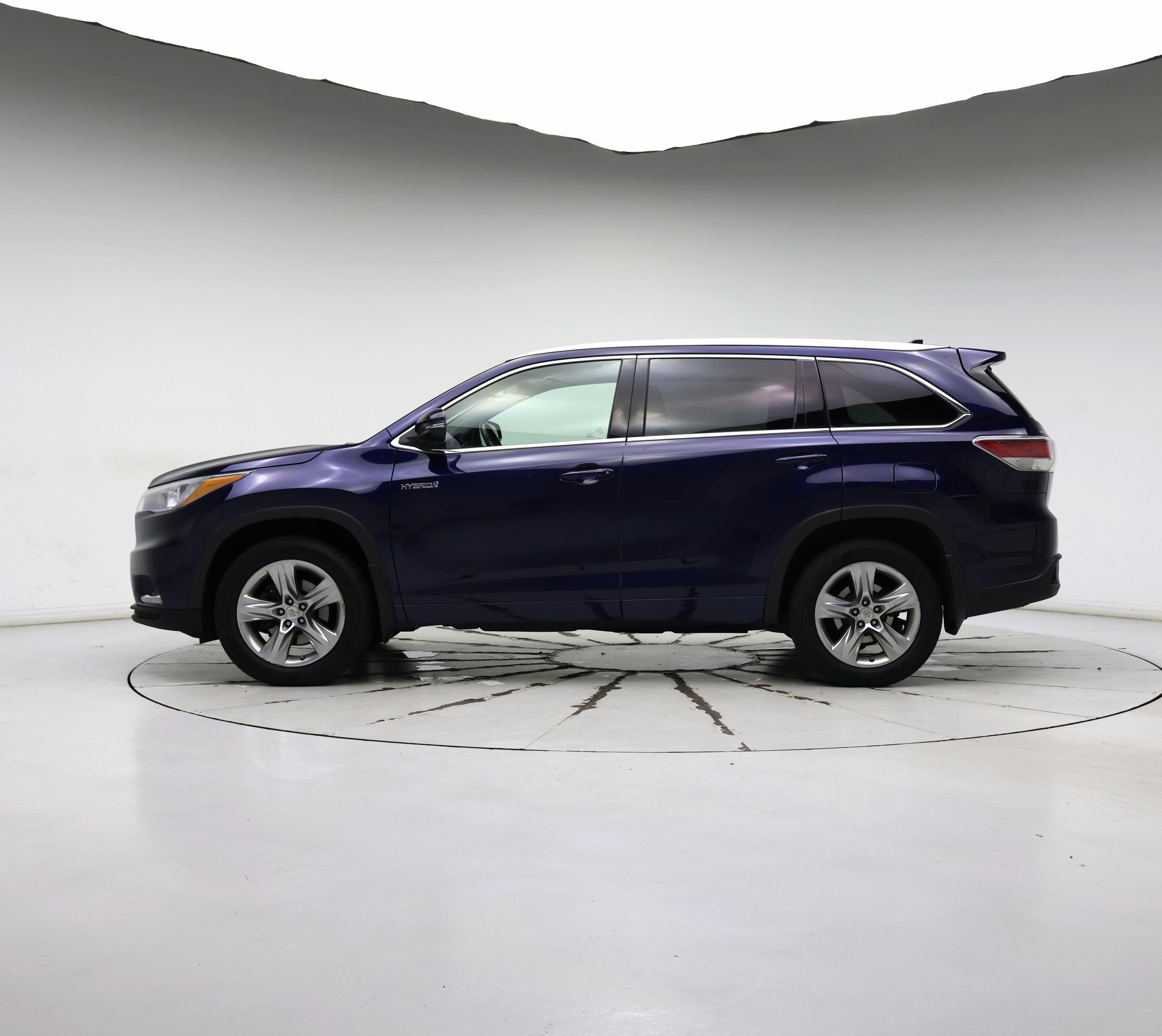 Thumbnail: 2015 Toyota Highlander - 3