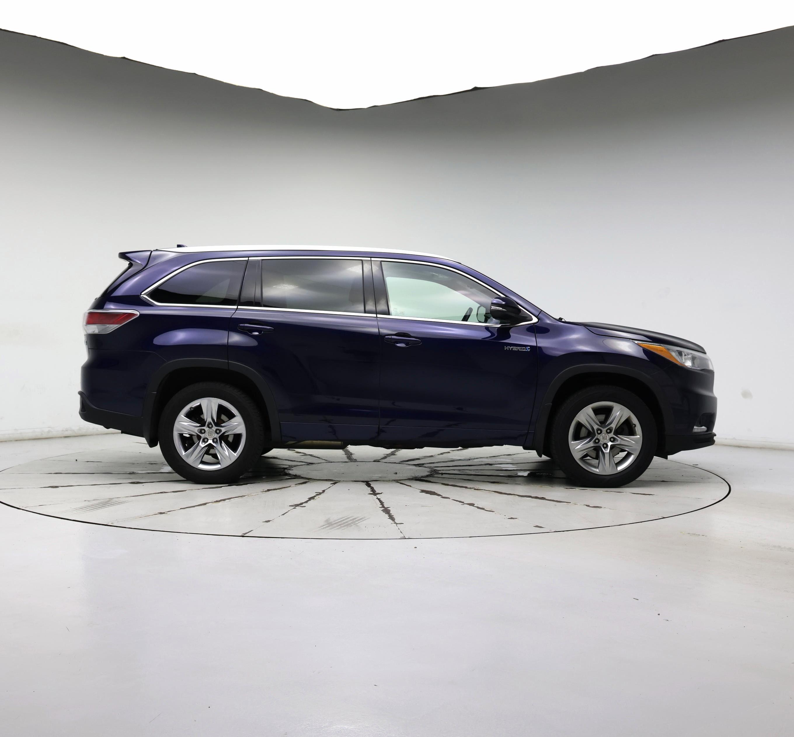 Thumbnail: 2015 Toyota Highlander - 7