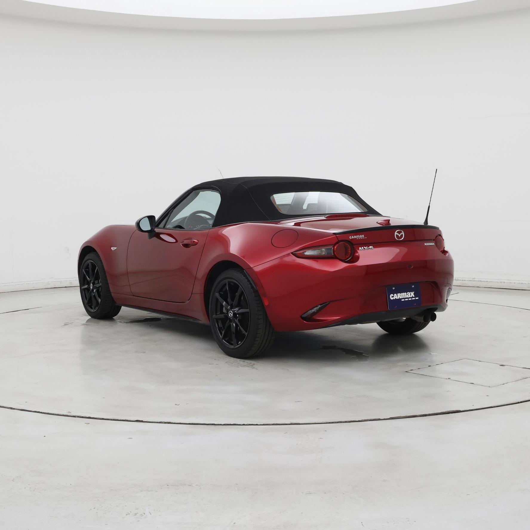 Thumbnail: 2022 Mazda MX-5 Miata - 2