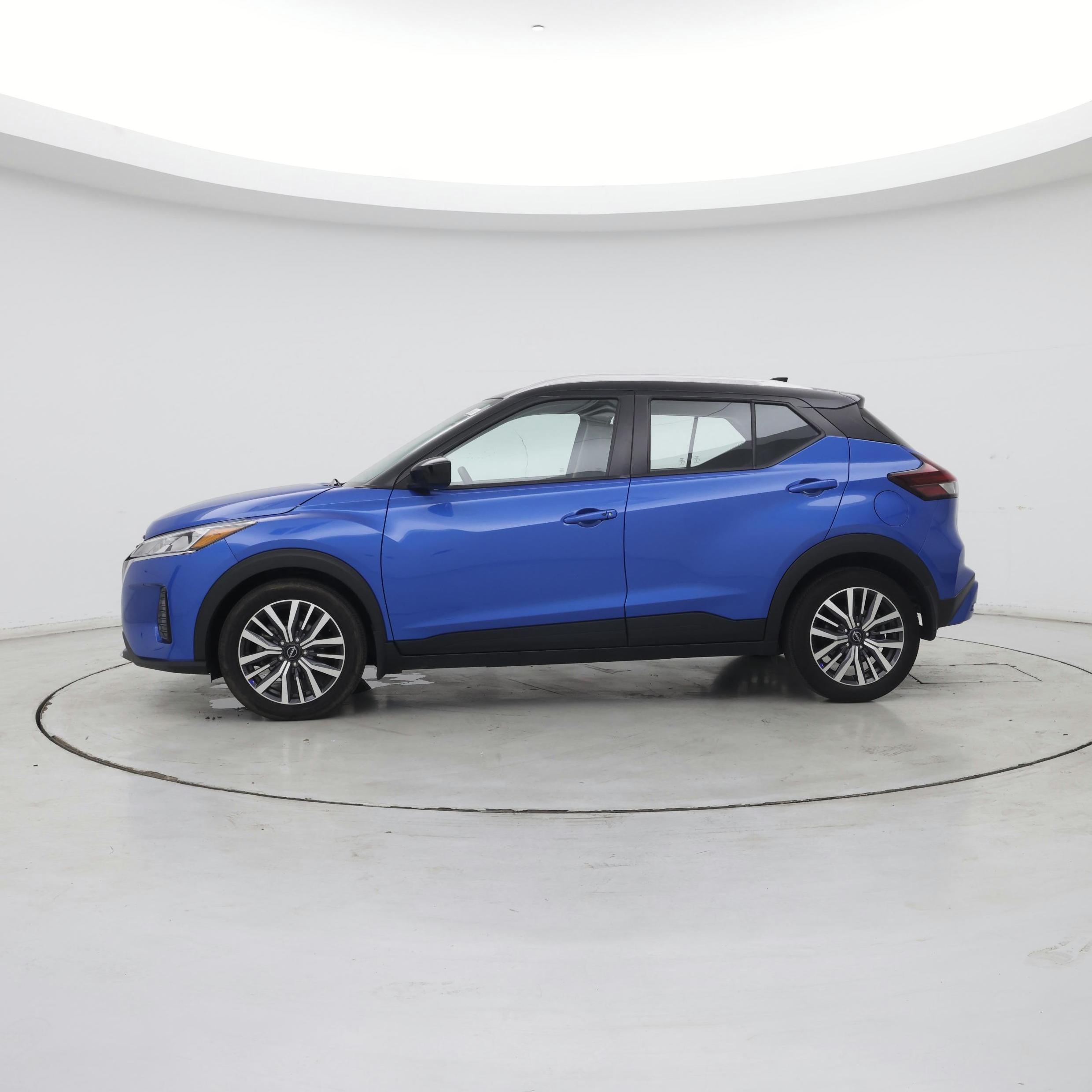 Thumbnail: 2023 Nissan Kicks - 3