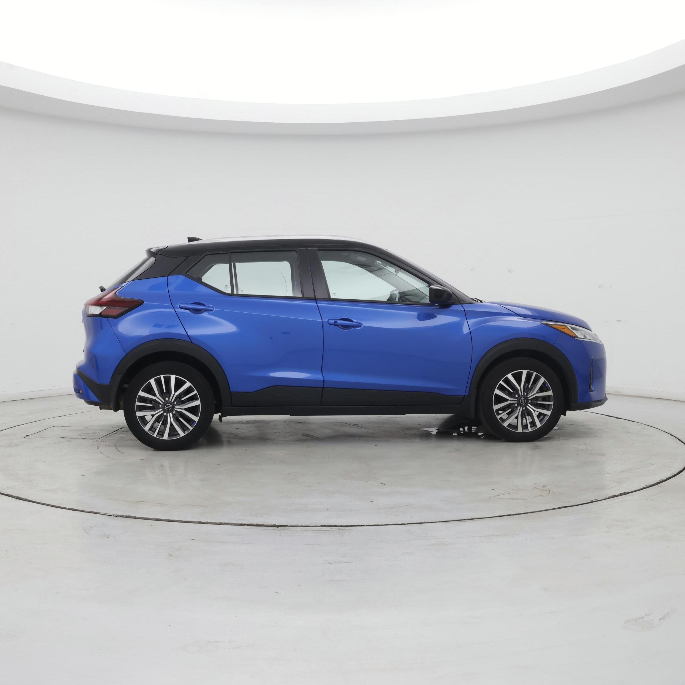 Thumbnail: 2023 Nissan Kicks - 7