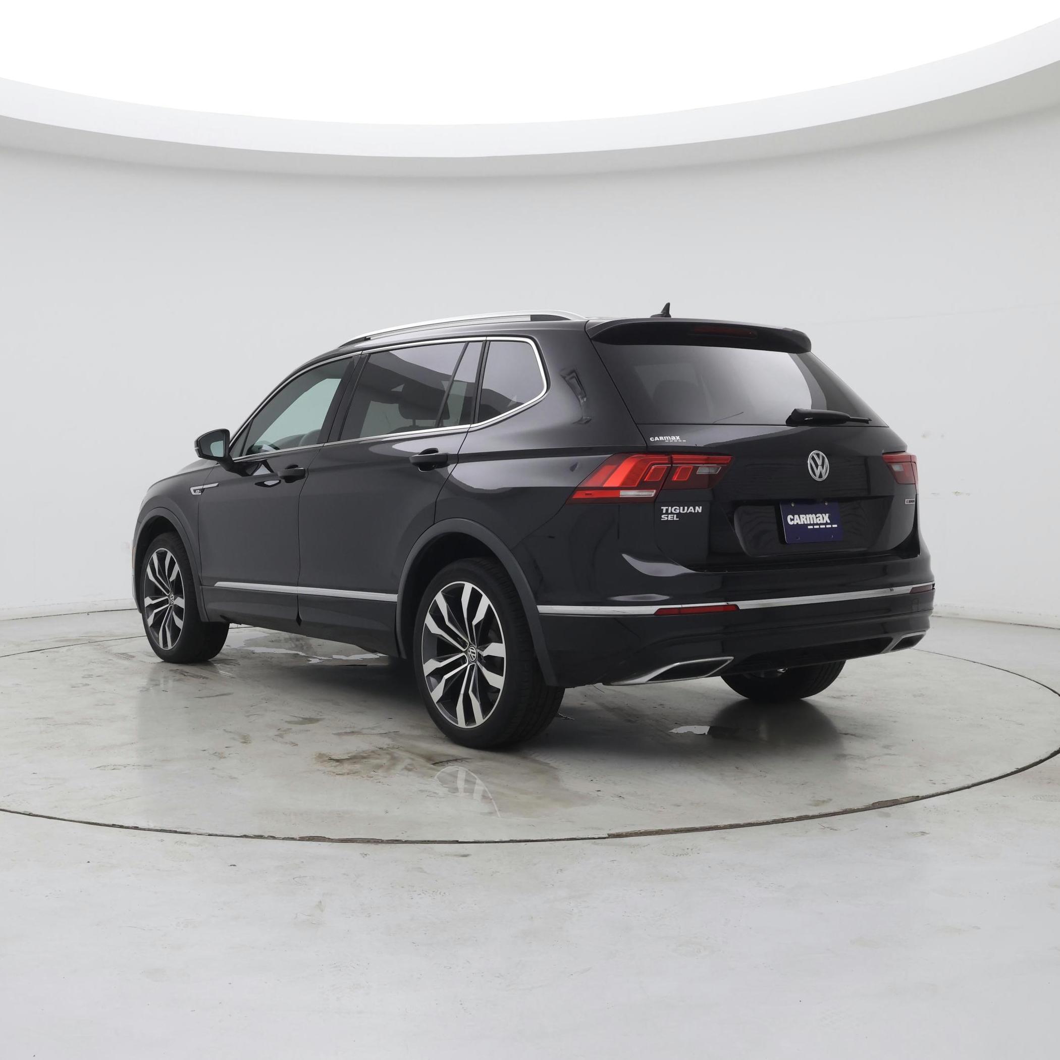 Thumbnail: 2019 Volkswagen Tiguan - 2
