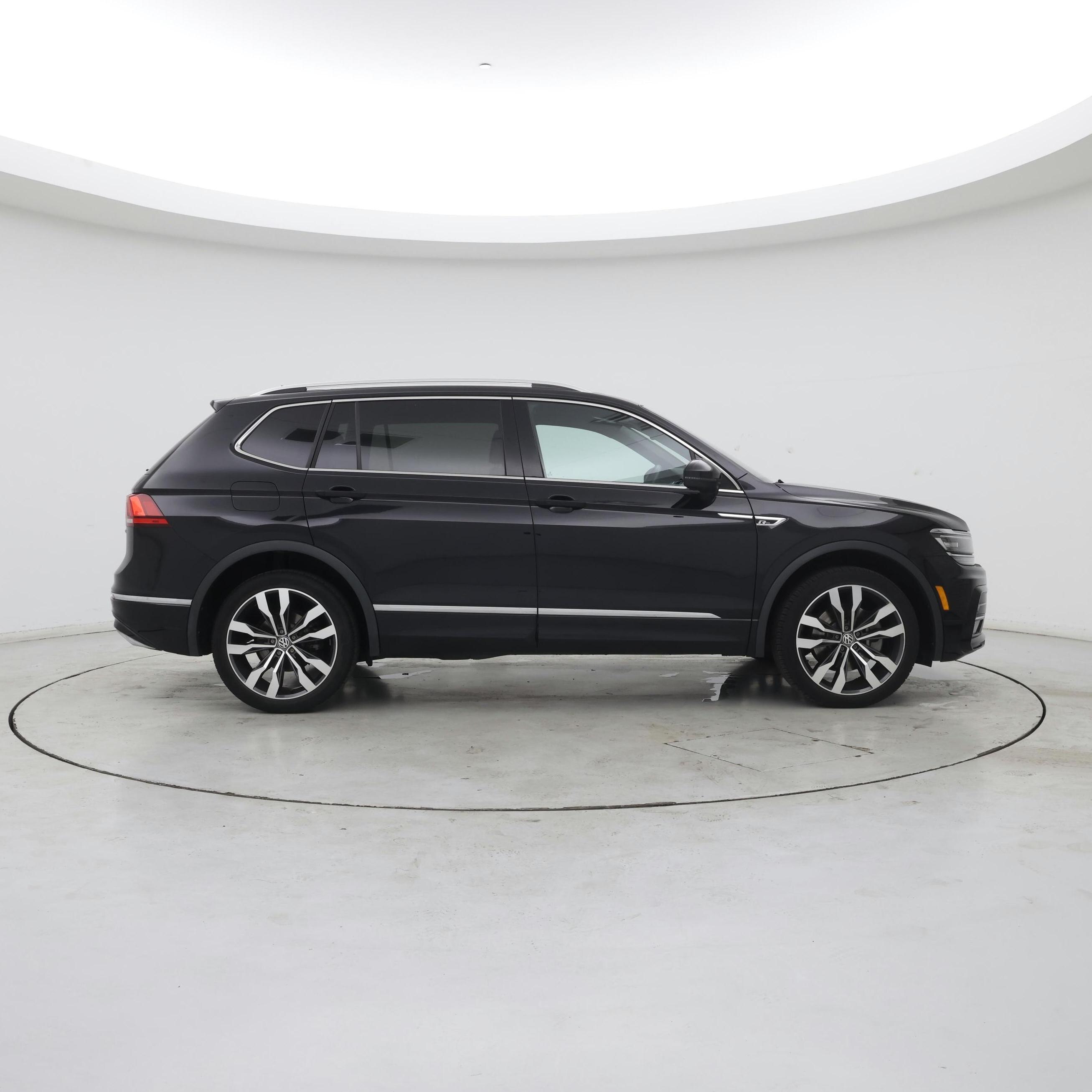 Thumbnail: 2019 Volkswagen Tiguan - 7