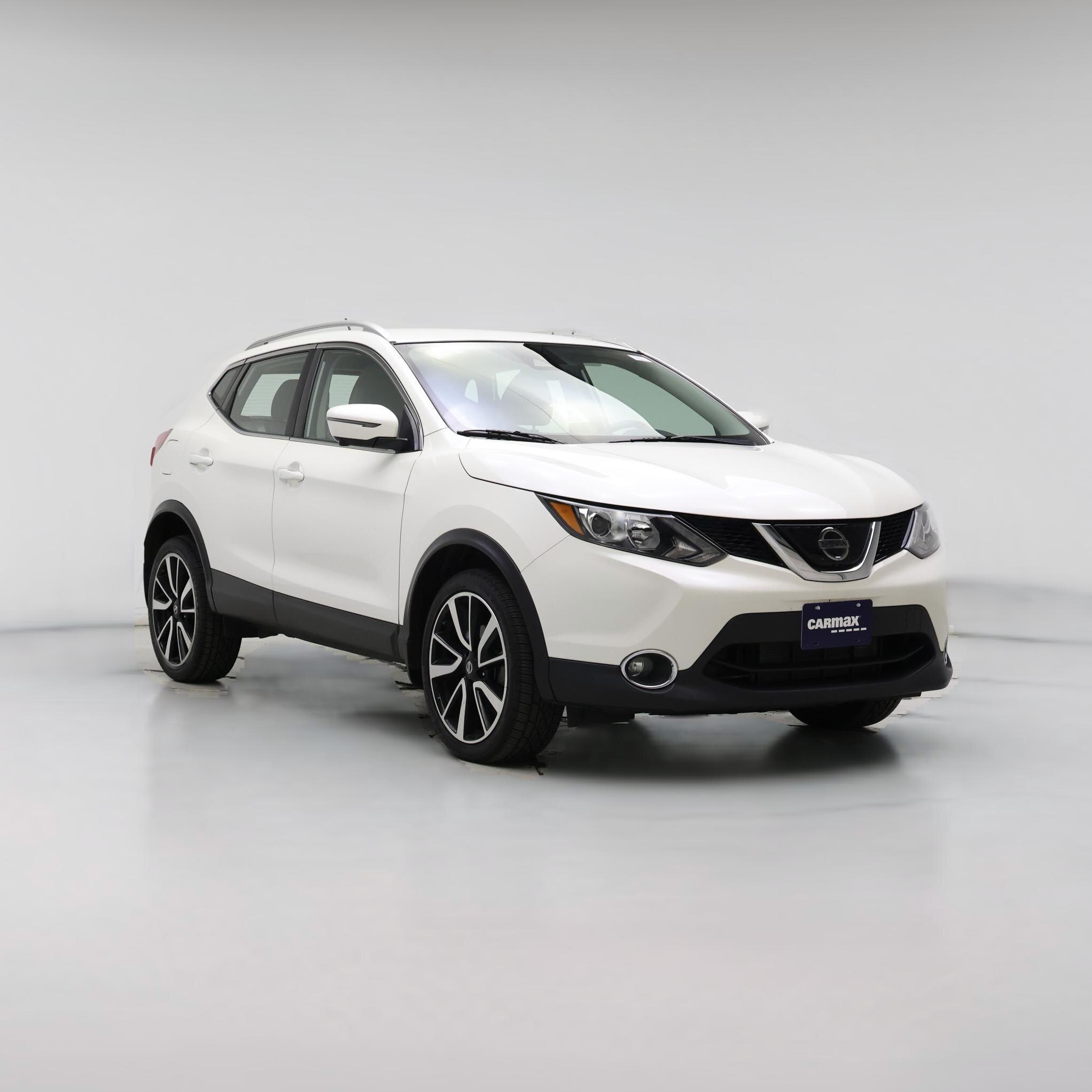 Thumbnail: 2019 Nissan Rogue Sport - 1