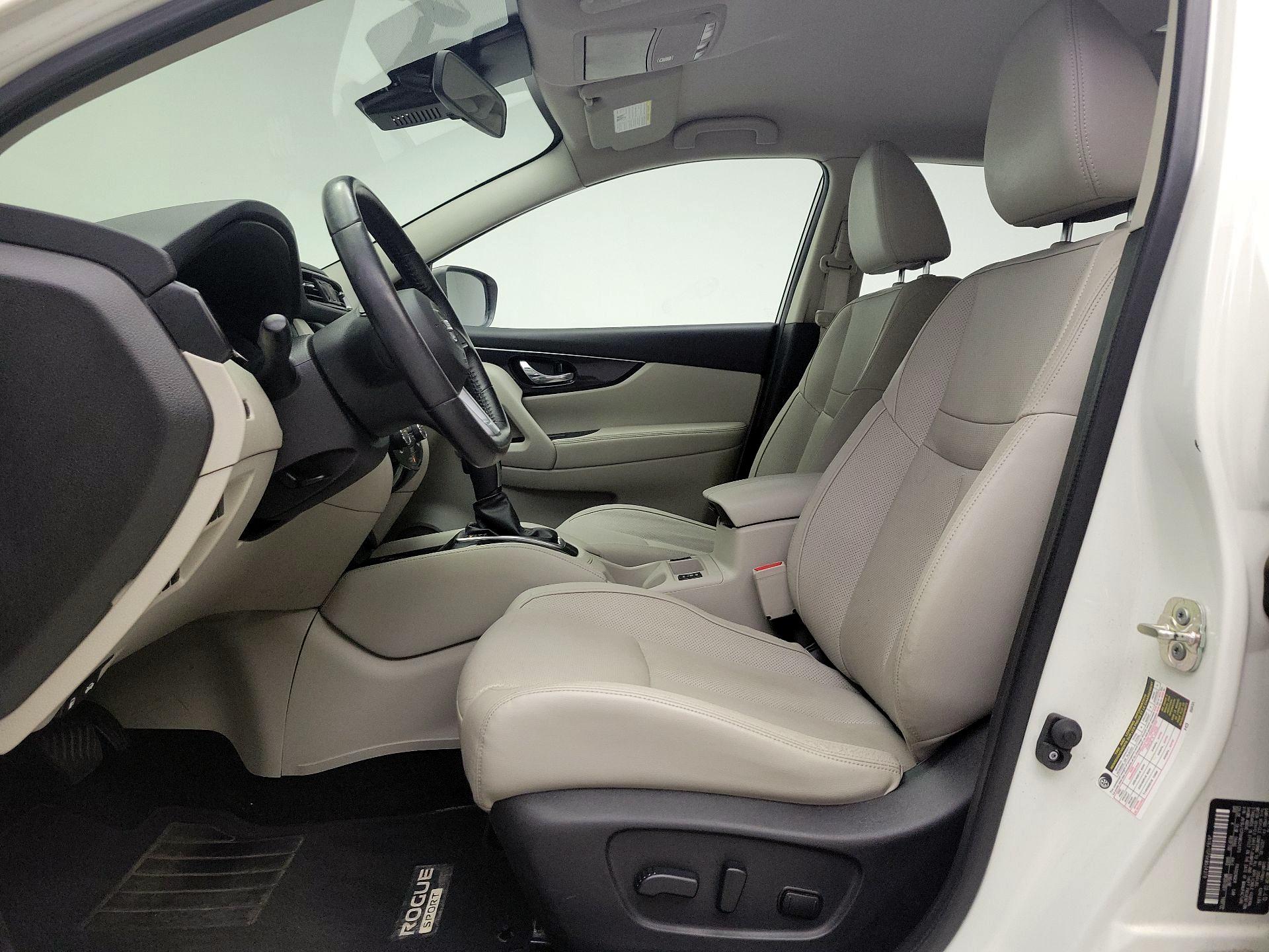 Thumbnail: 2019 Nissan Rogue Sport - 11