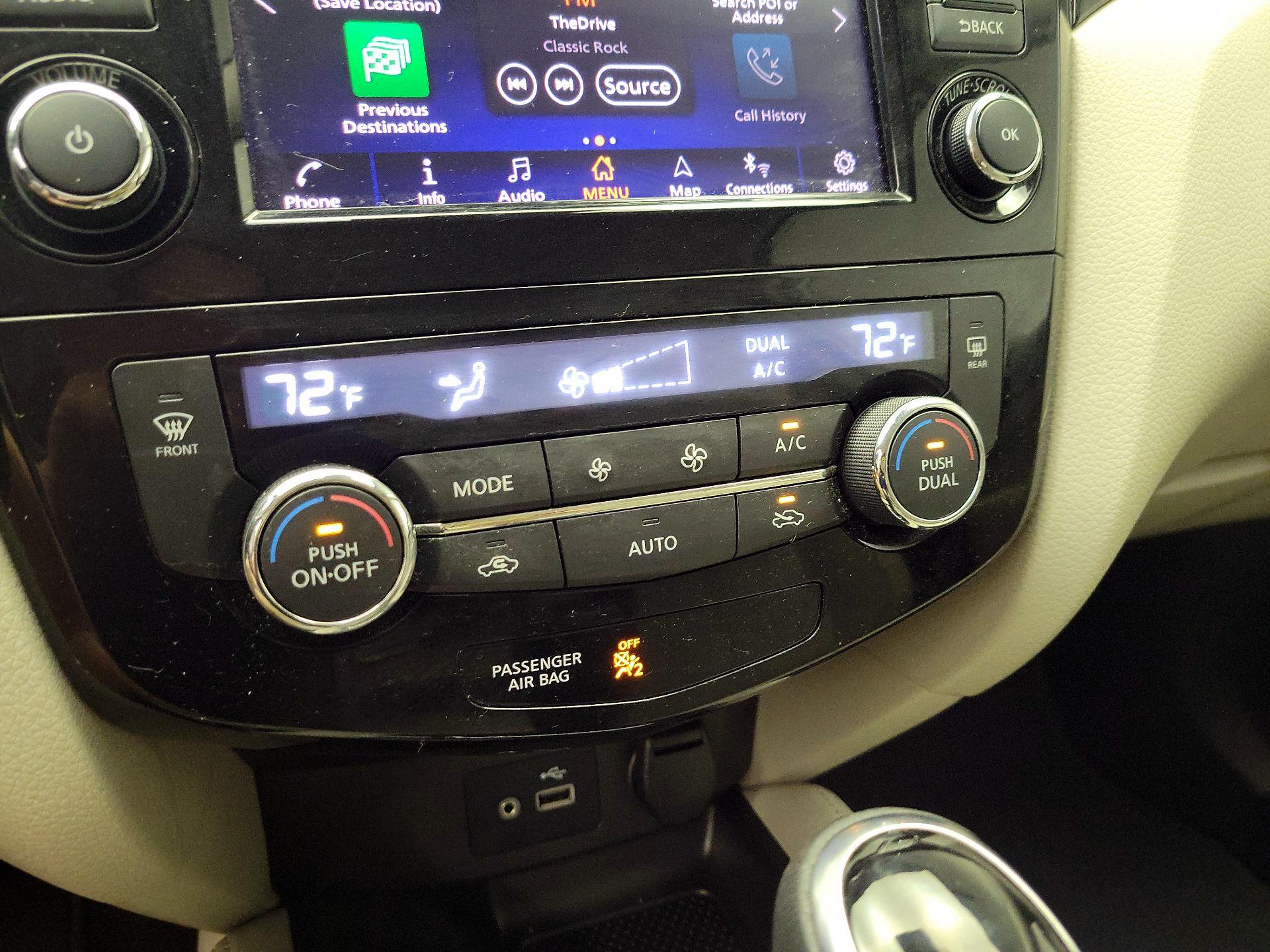 Thumbnail: 2019 Nissan Rogue Sport - 17