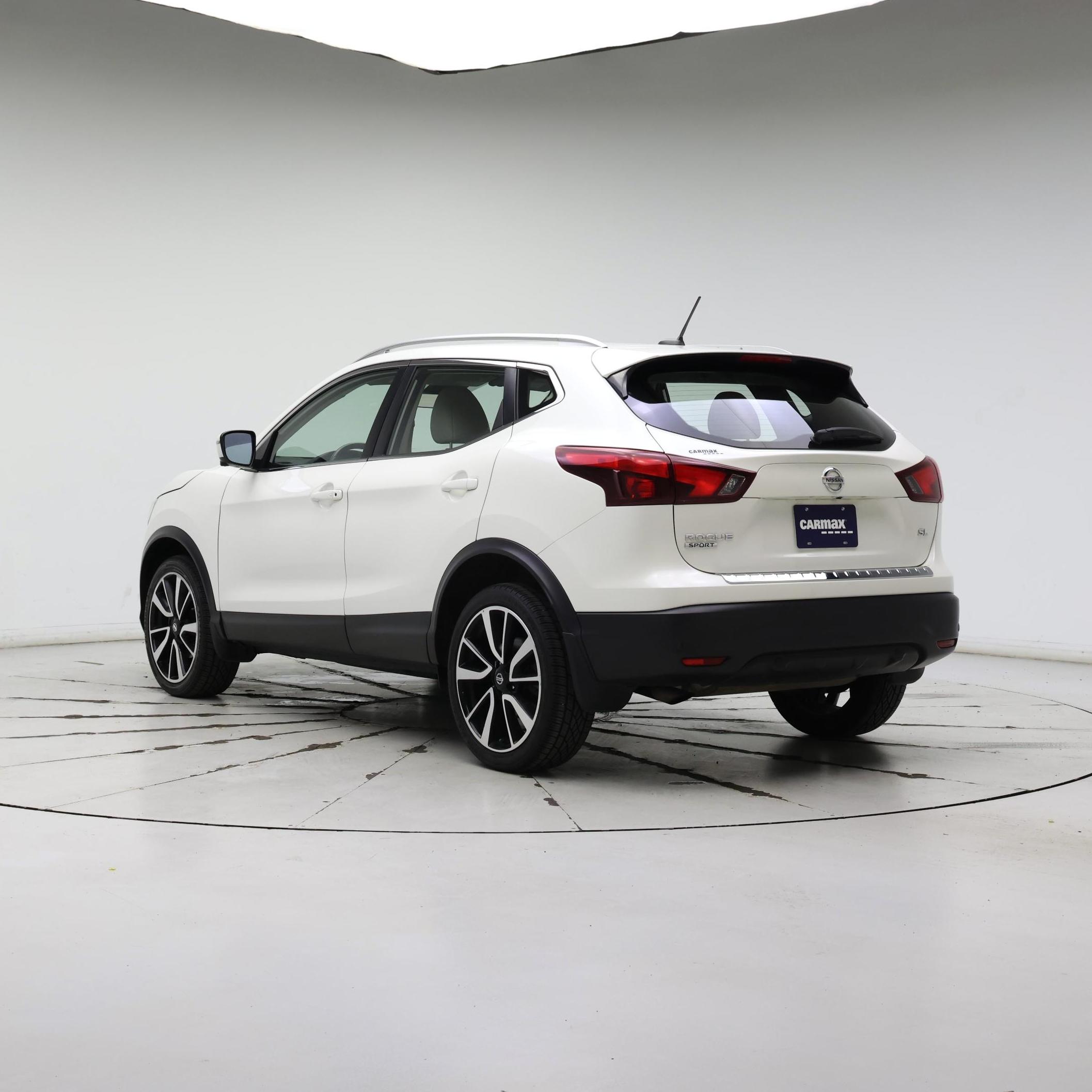 Thumbnail: 2019 Nissan Rogue Sport - 2