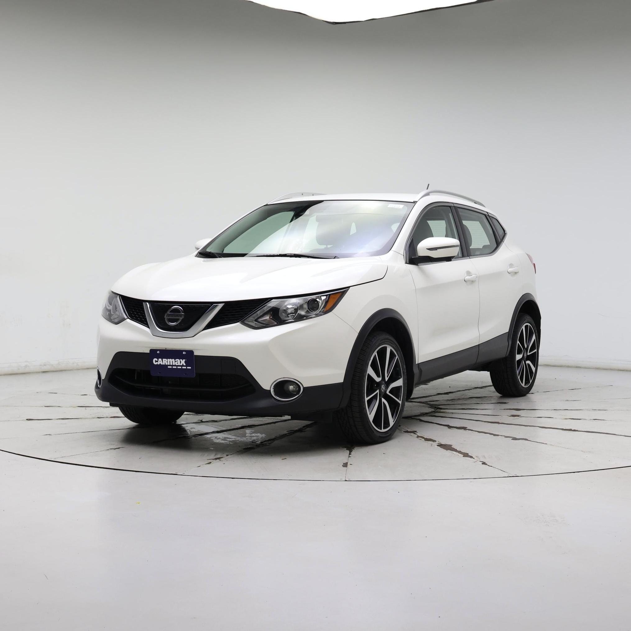 Thumbnail: 2019 Nissan Rogue Sport - 4