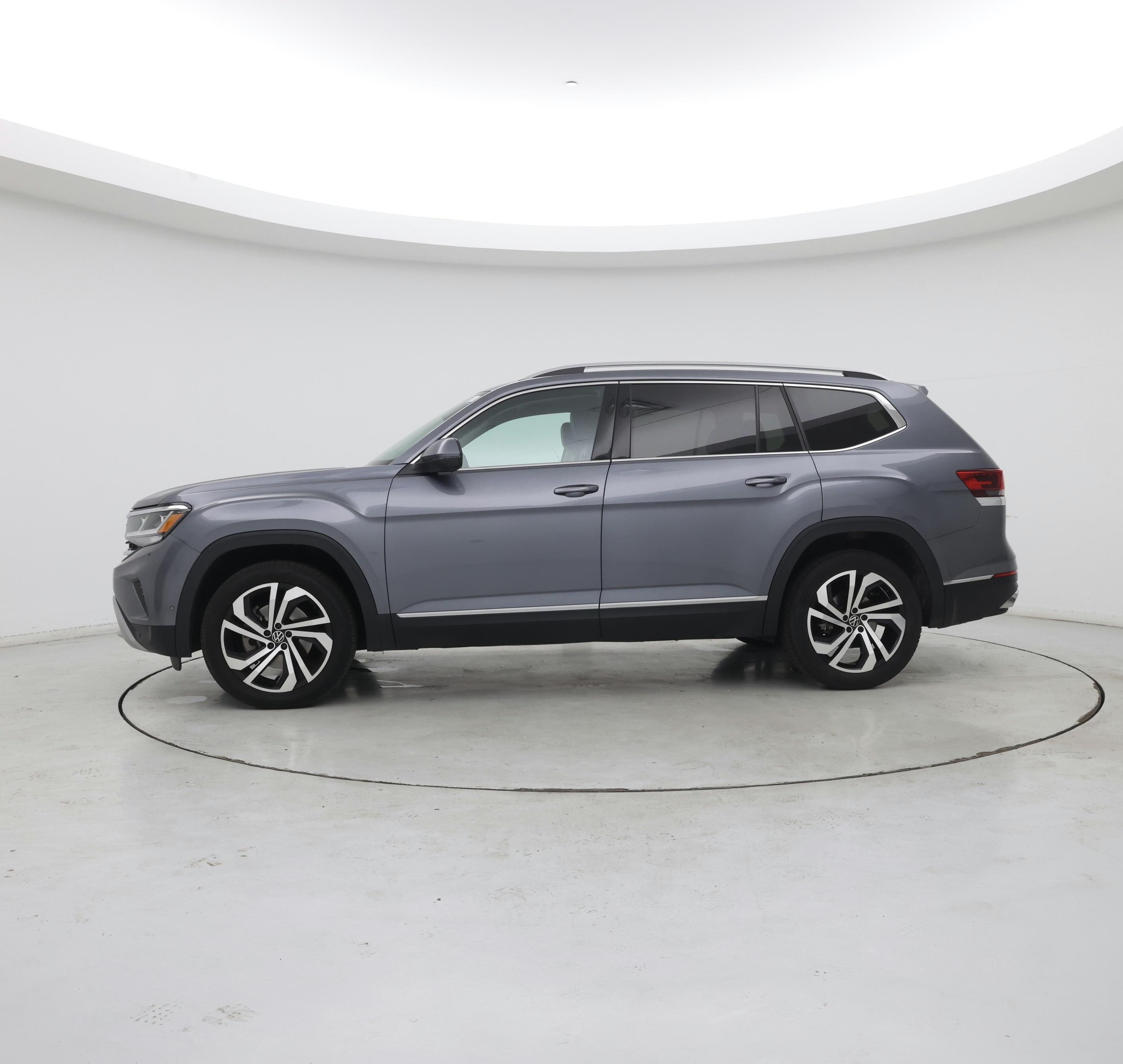 Thumbnail: 2021 Volkswagen Atlas - 3