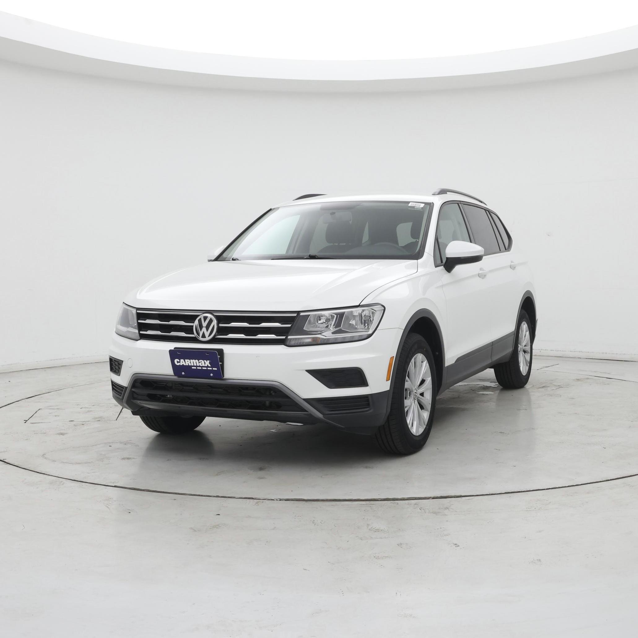 Thumbnail: 2019 Volkswagen Tiguan - 4