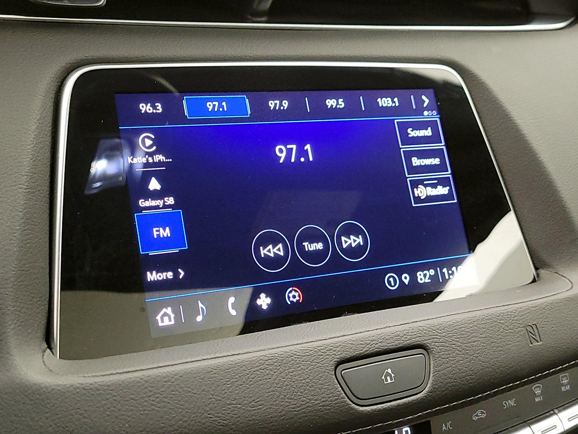 Thumbnail: 2021 Cadillac XT4 - 15