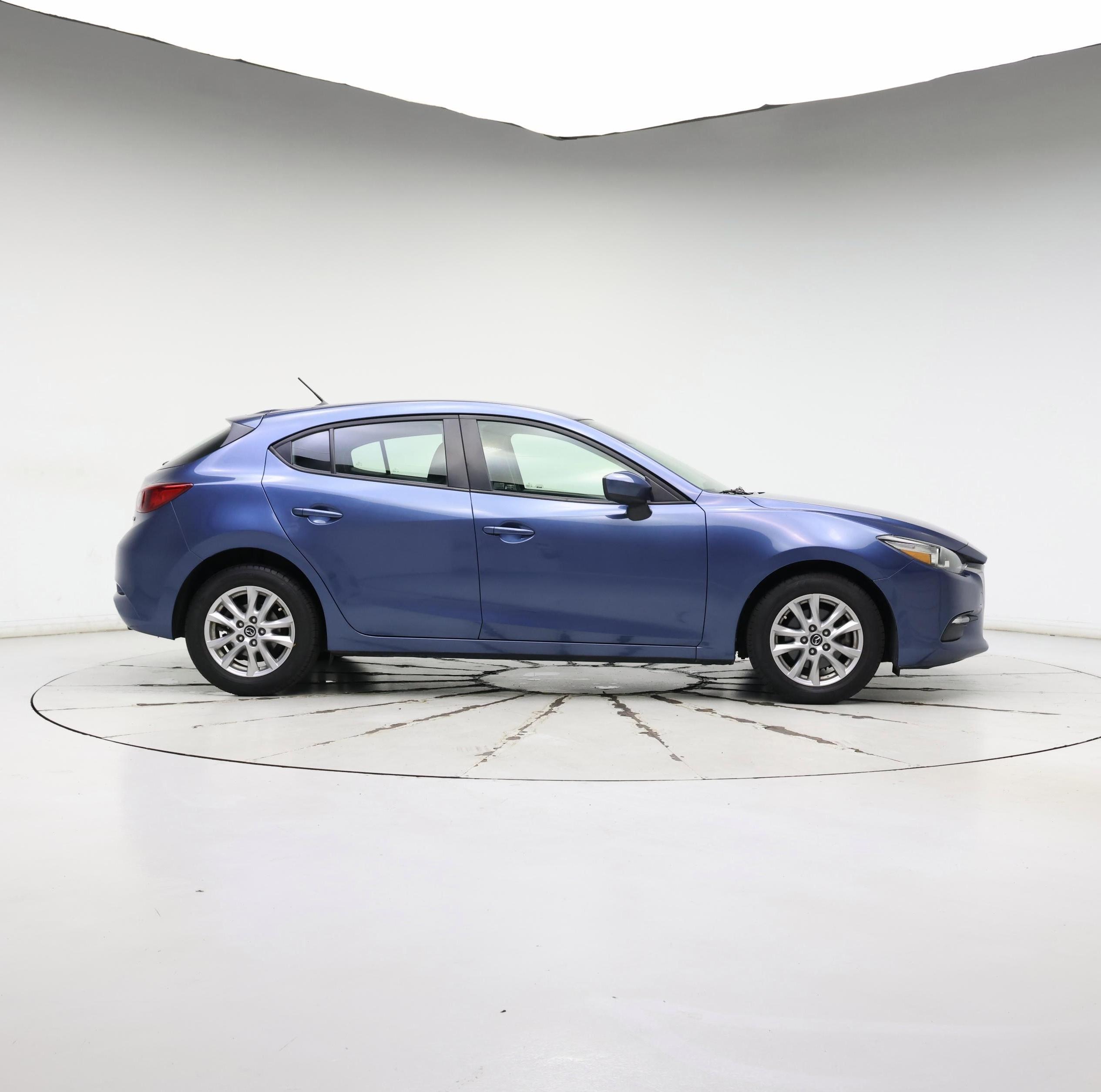 Thumbnail: 2018 Mazda Mazda3 - 7