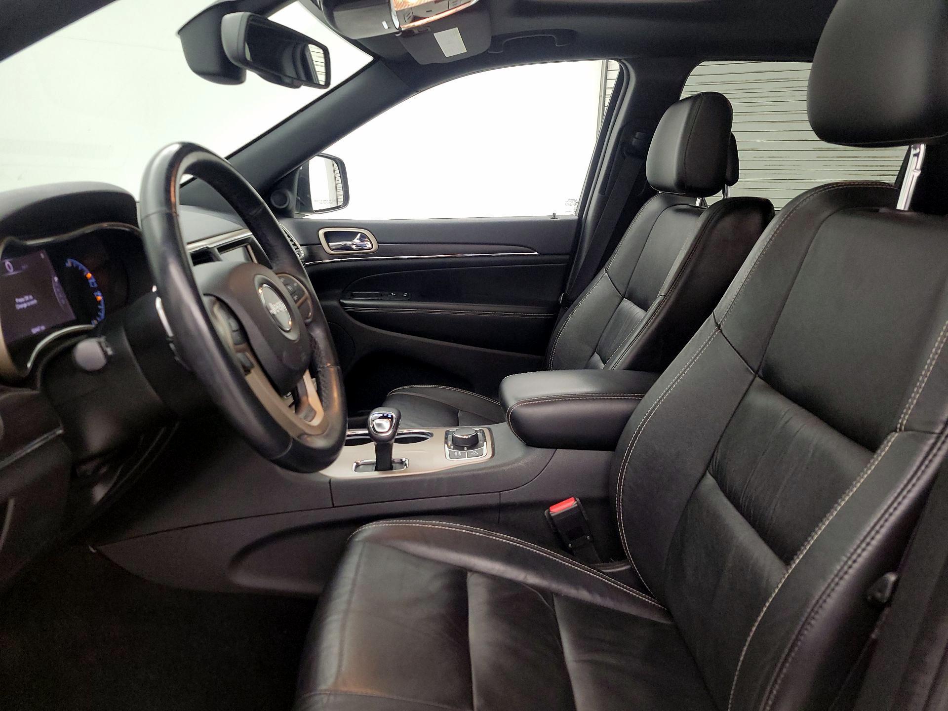 Thumbnail: 2014 Jeep Grand Cherokee - 11