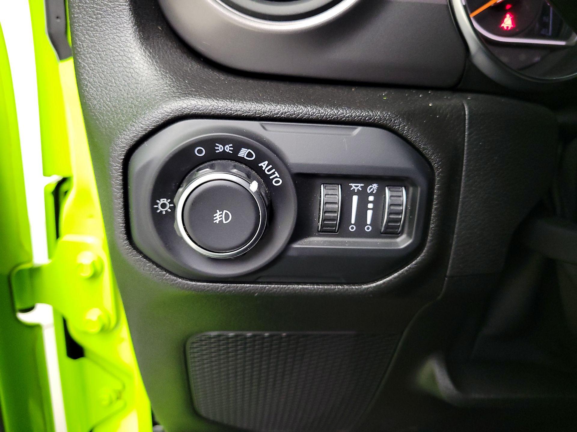 Thumbnail: 2021 Jeep Wrangler - 13