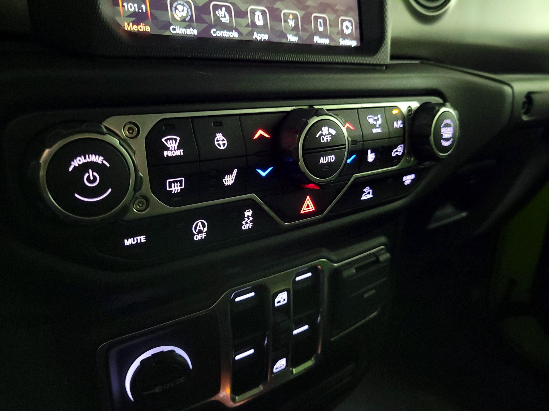 Thumbnail: 2021 Jeep Wrangler - 17