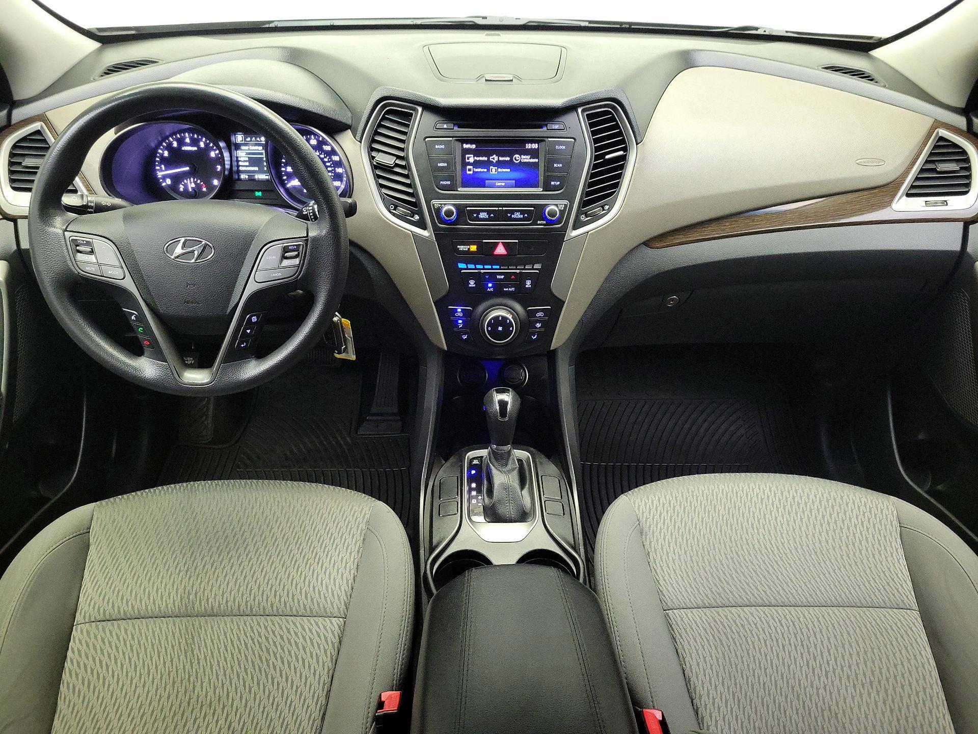 Thumbnail: 2017 Hyundai Santa Fe - 9