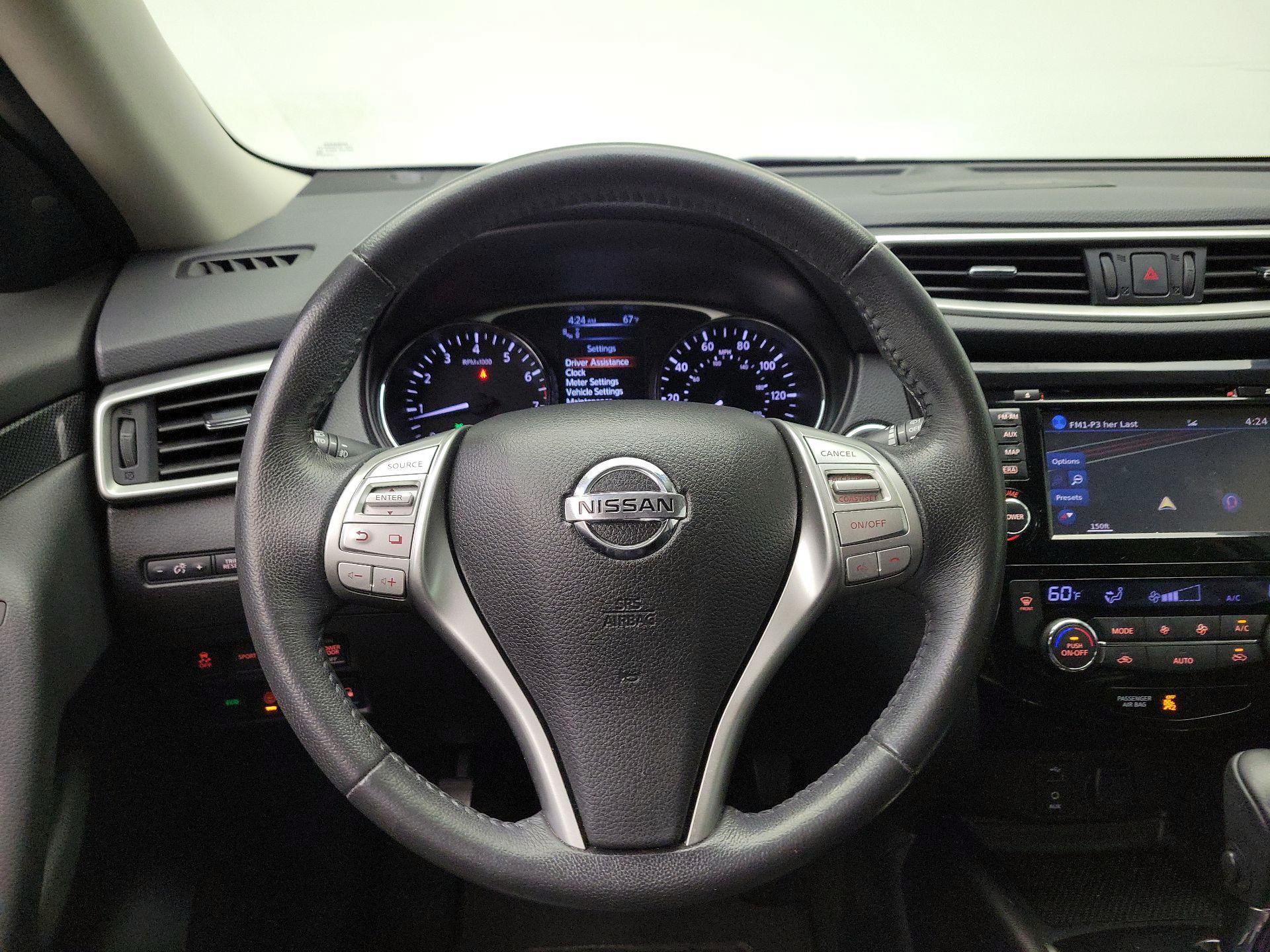 Thumbnail: 2016 Nissan Rogue - 10