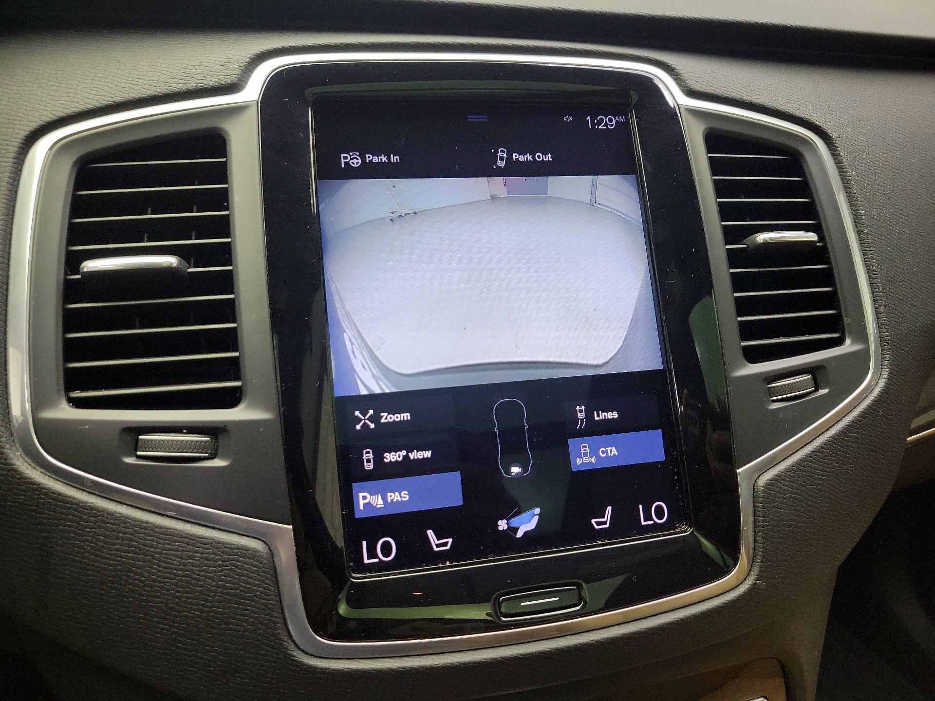 Thumbnail: 2019 Volvo XC90 - 15