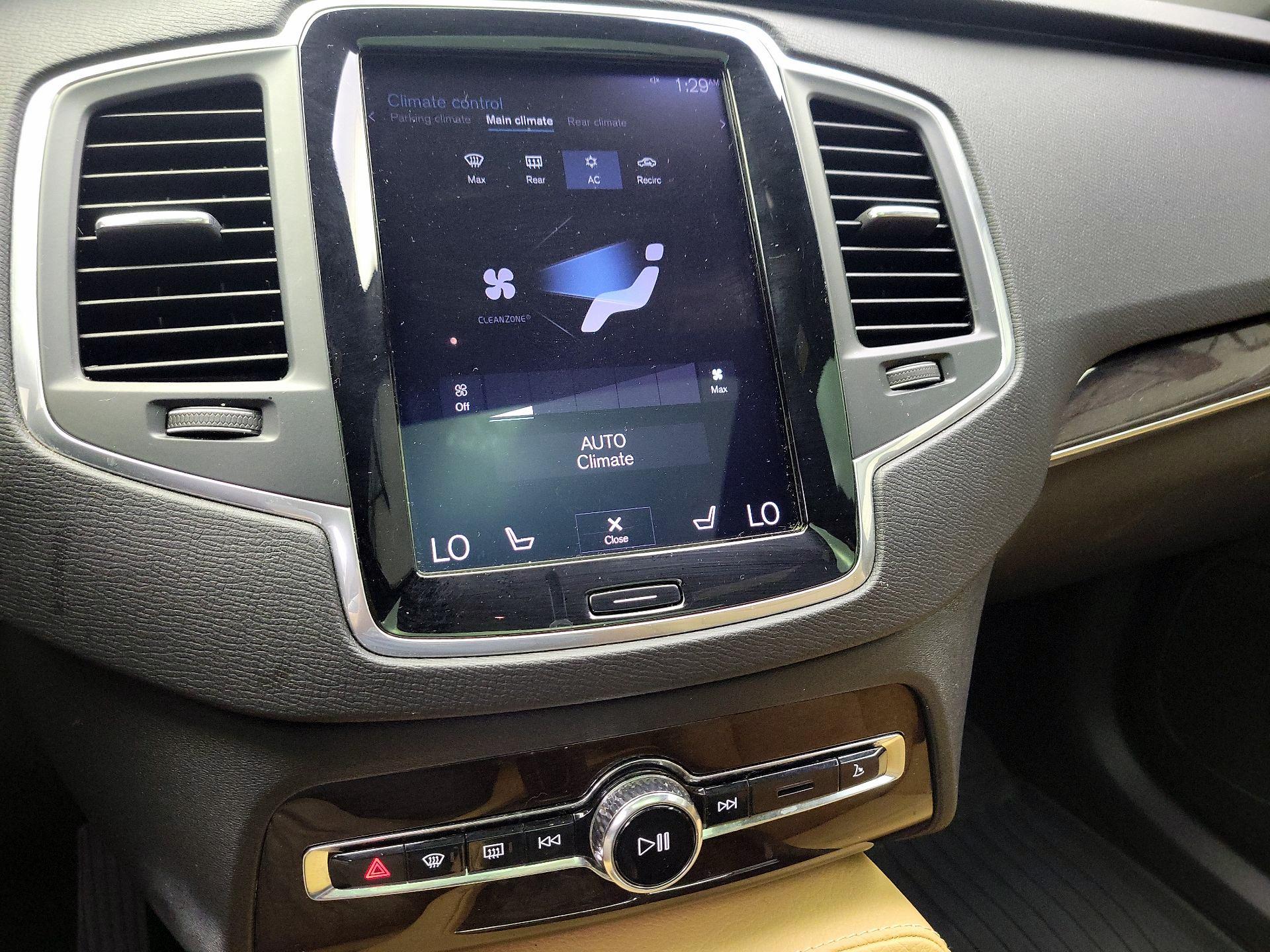 Thumbnail: 2019 Volvo XC90 - 17