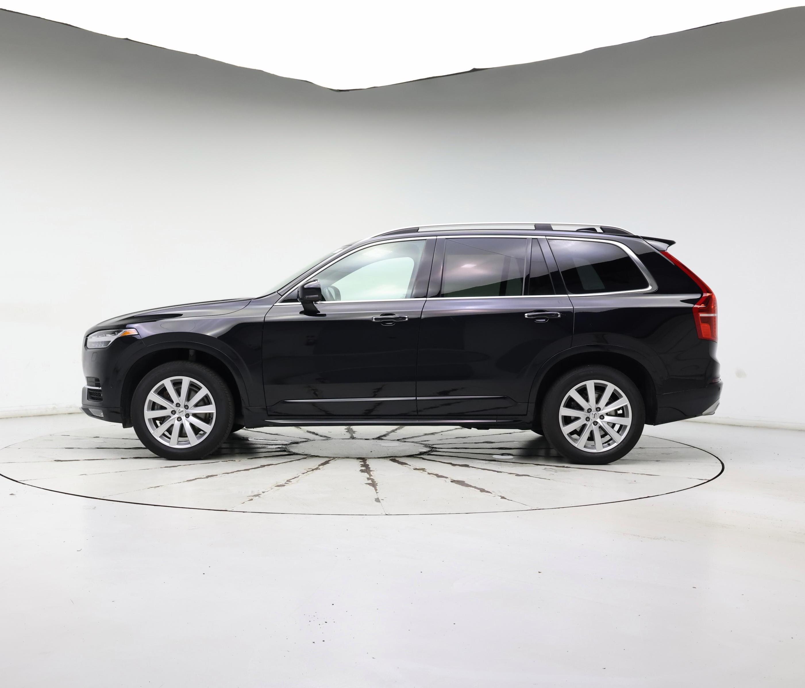 Thumbnail: 2019 Volvo XC90 - 3