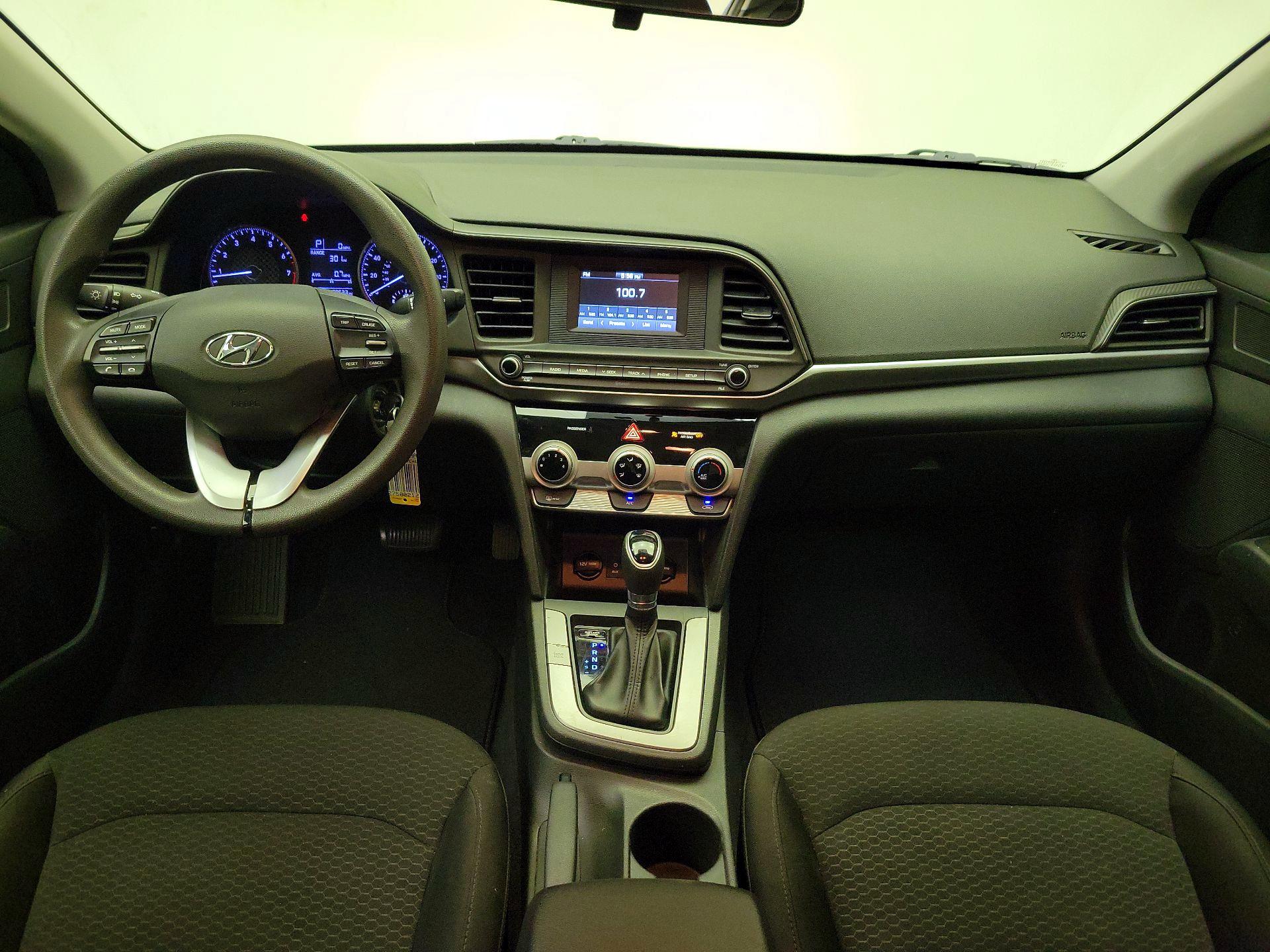 Thumbnail: 2019 Hyundai Elantra - 9