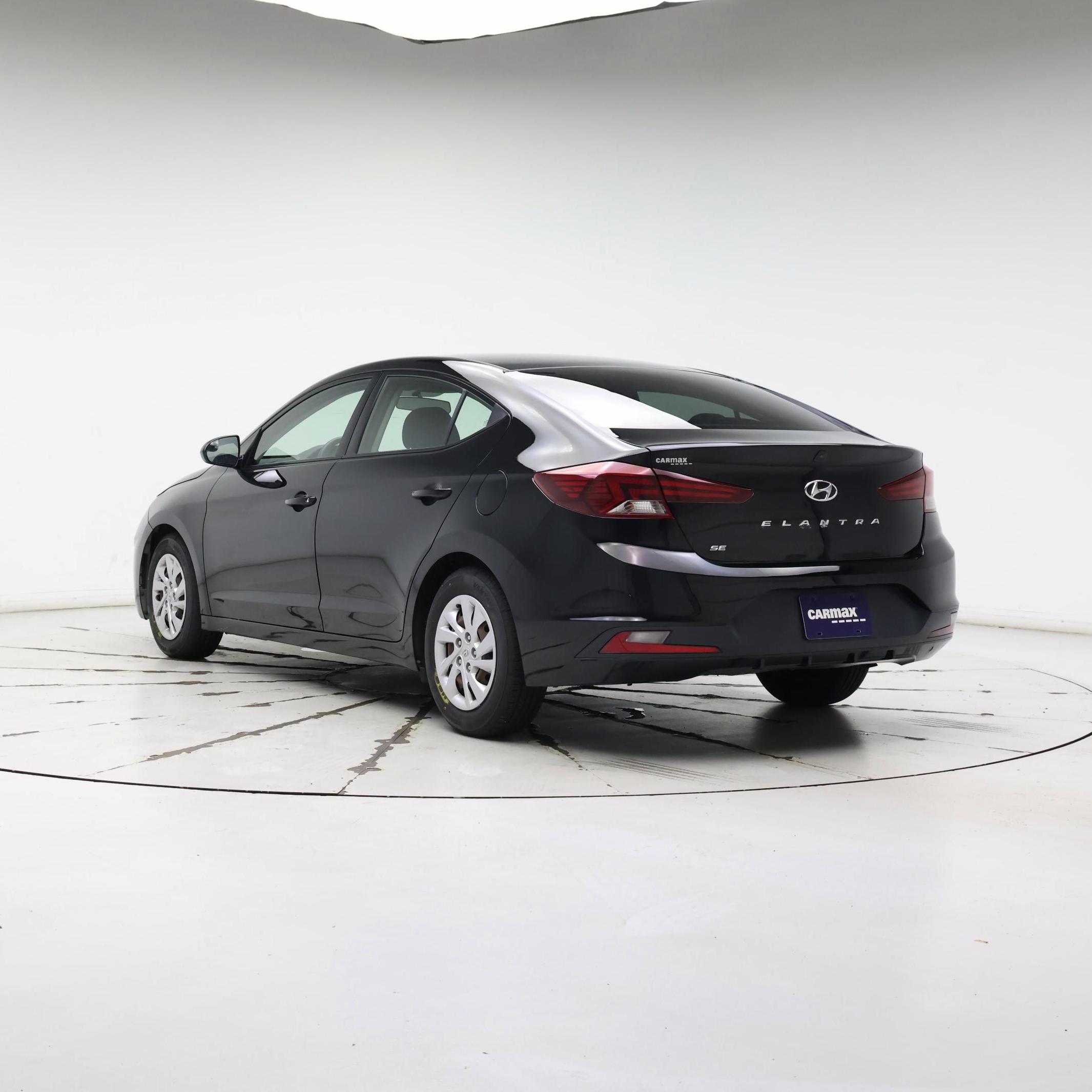 Thumbnail: 2019 Hyundai Elantra - 2