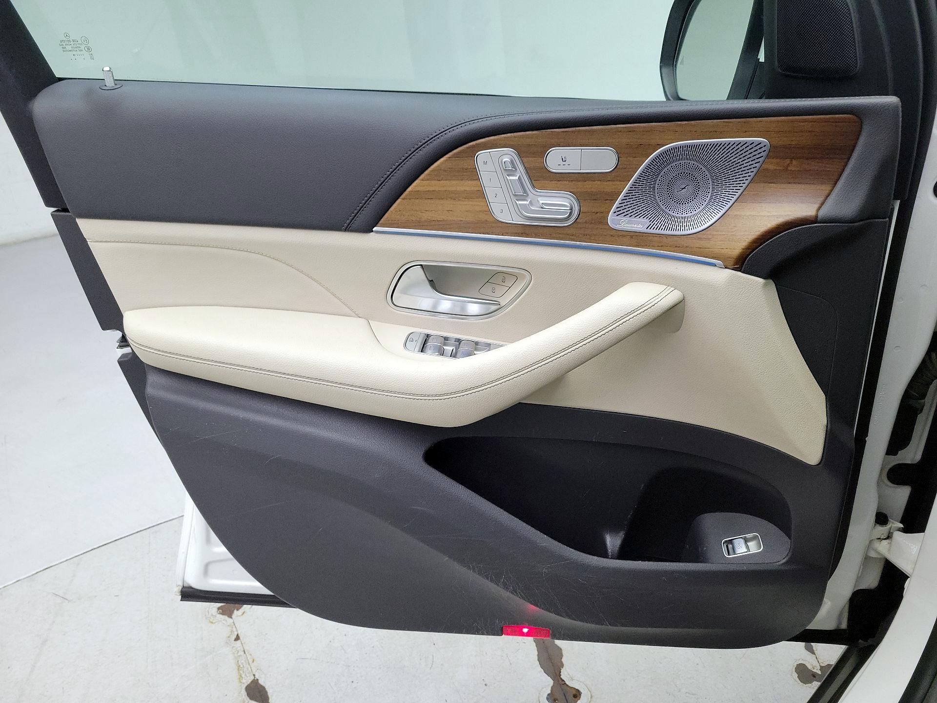 Thumbnail: 2020 Mercedes-Benz GLE - 12