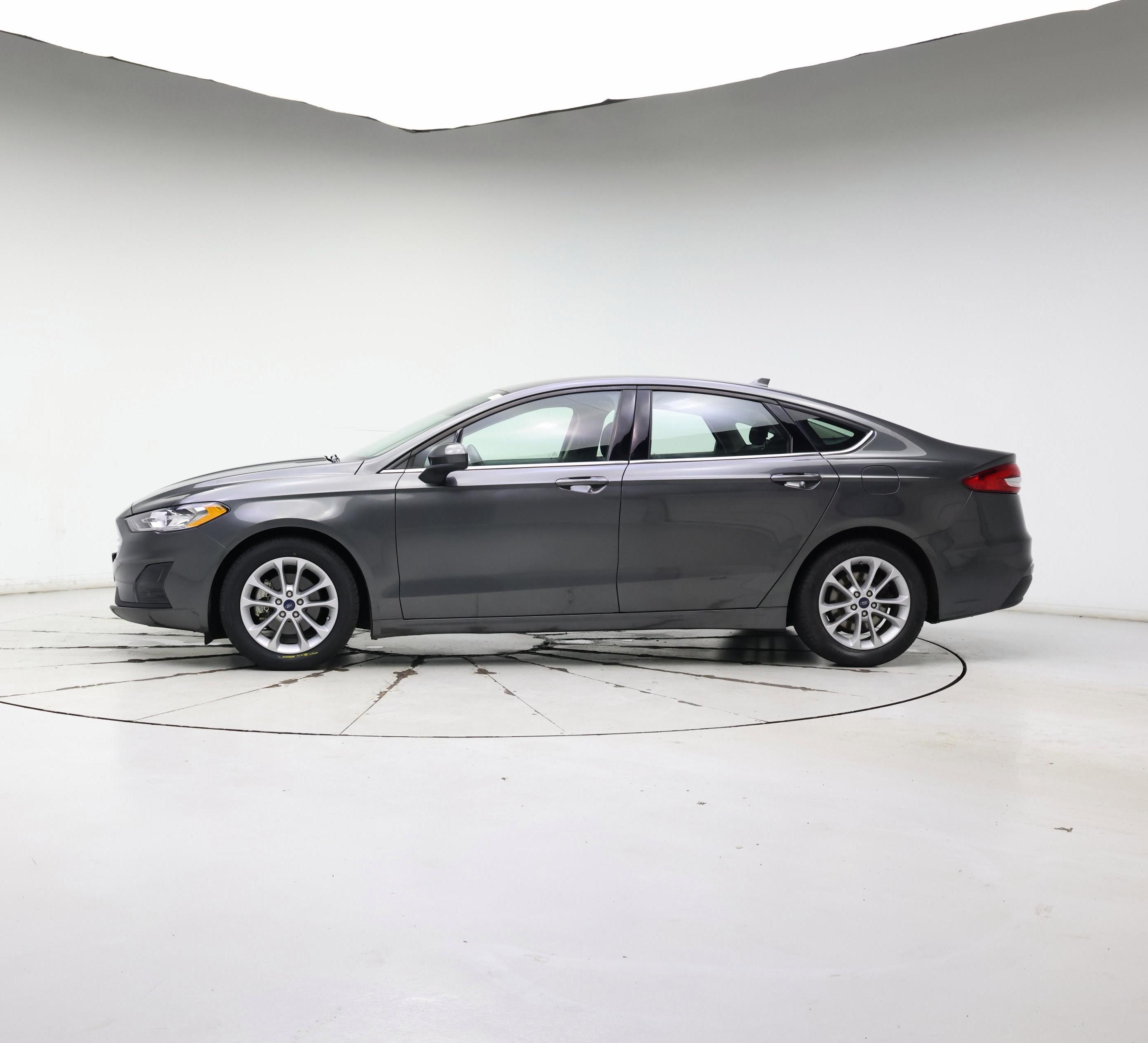 Thumbnail: 2020 Ford Fusion - 3