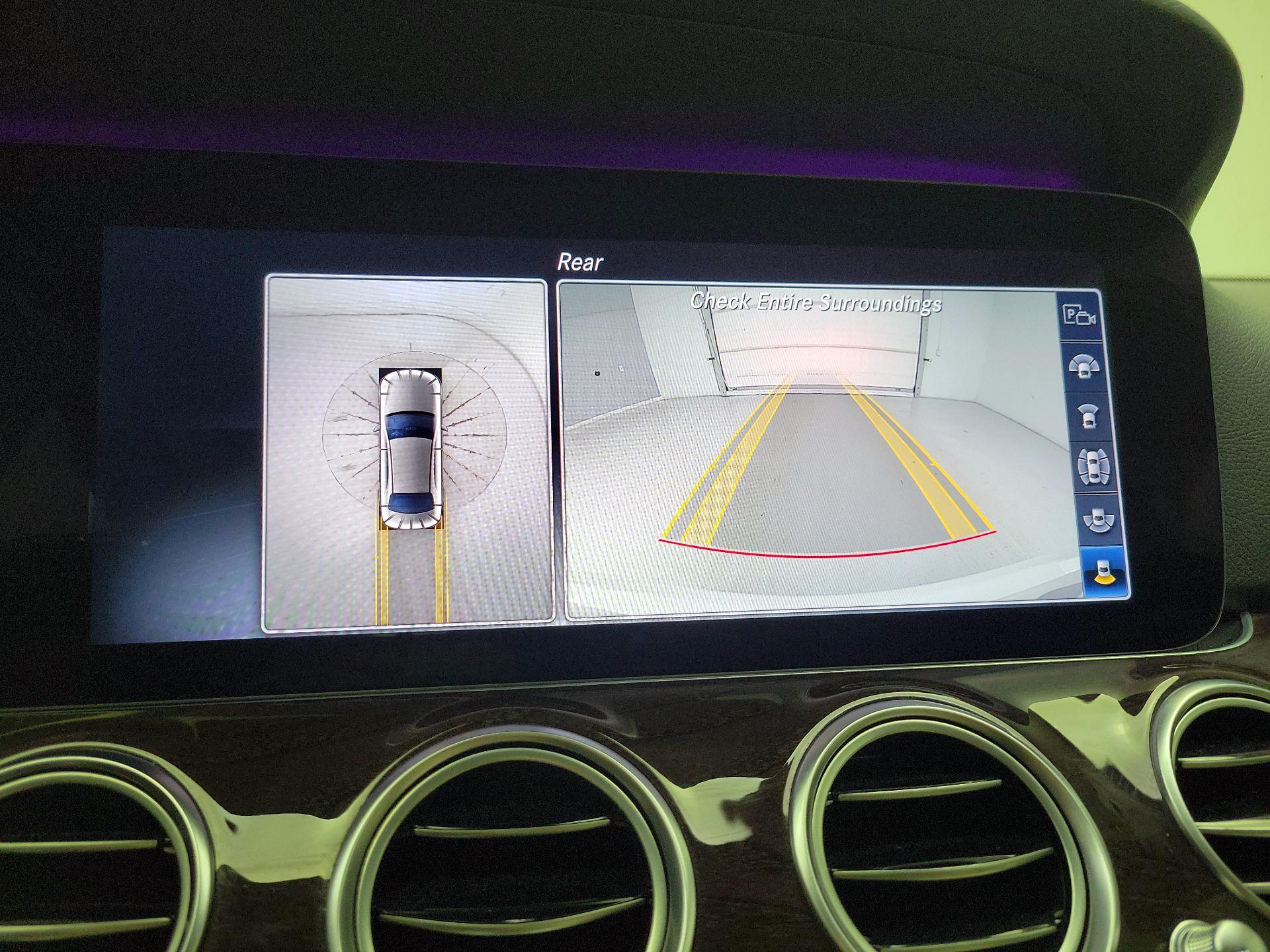 Thumbnail: 2020 Mercedes-Benz E-Class - 13