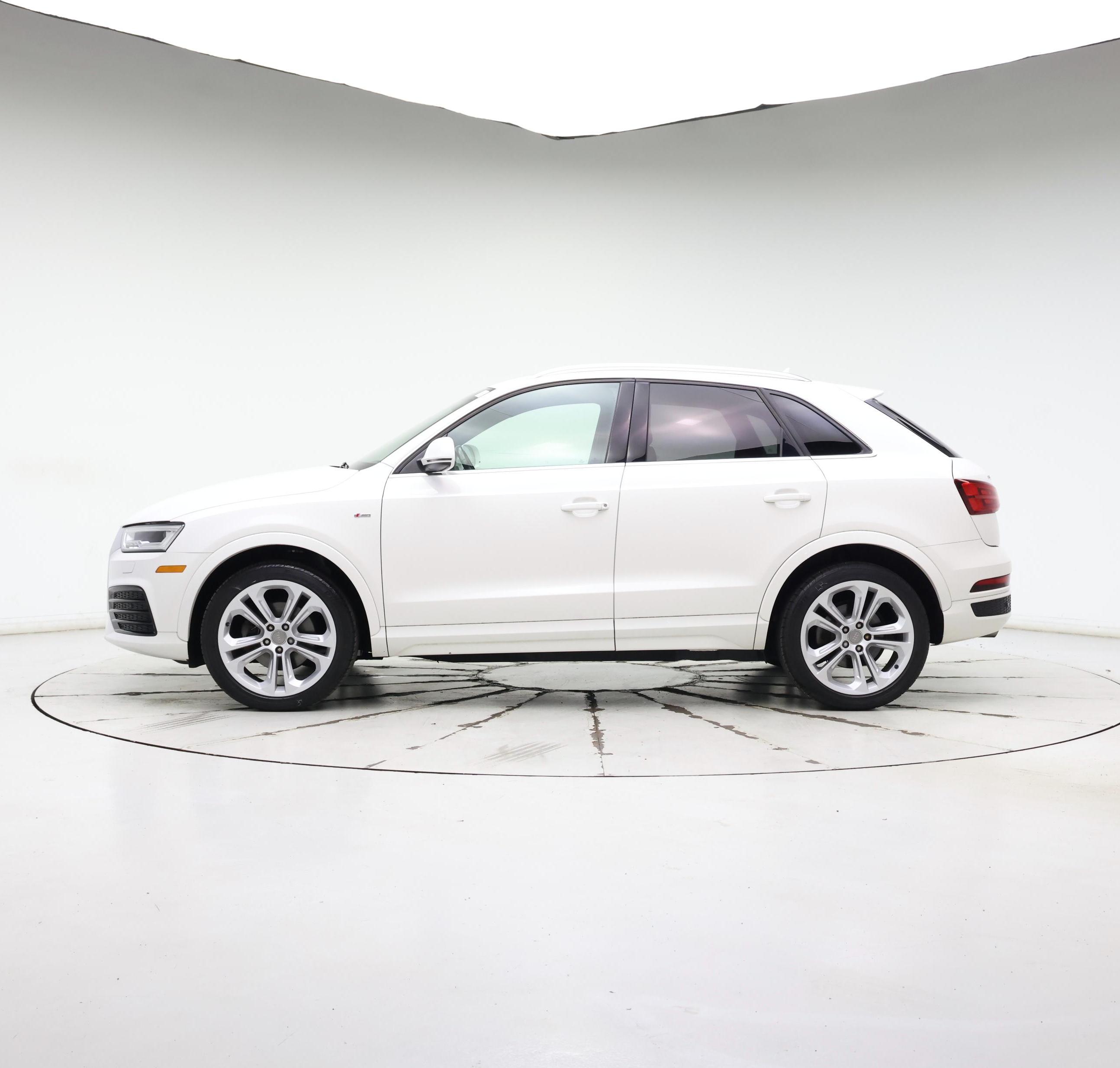 Thumbnail: 2017 Audi Q3 - 3