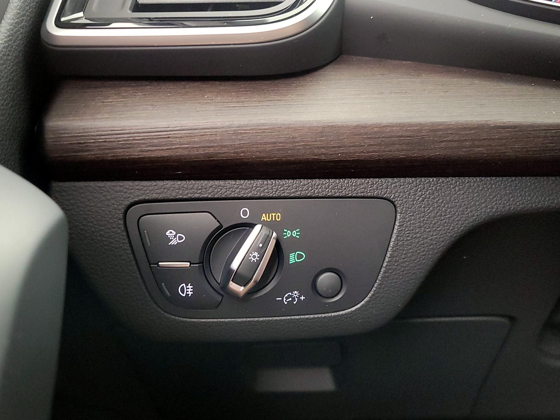 Thumbnail: 2023 Audi Q5 - 13