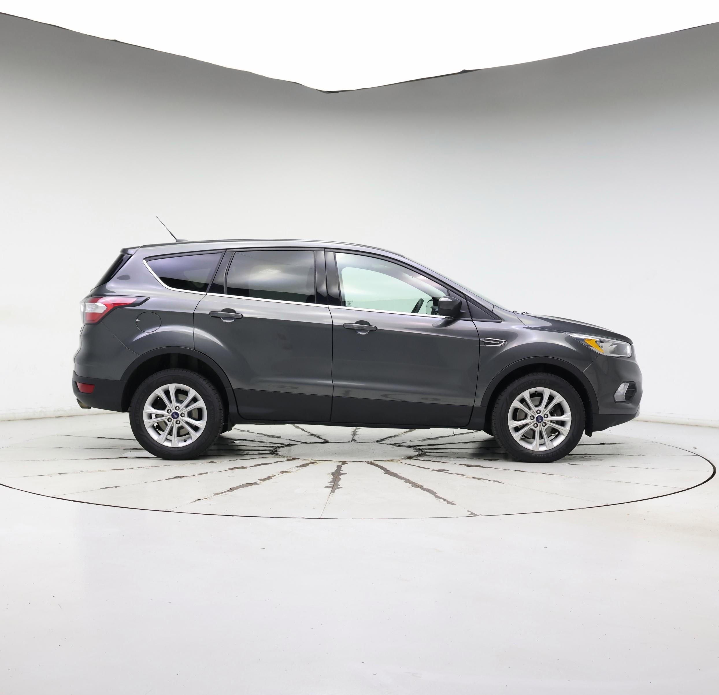 Thumbnail: 2017 Ford Escape - 7