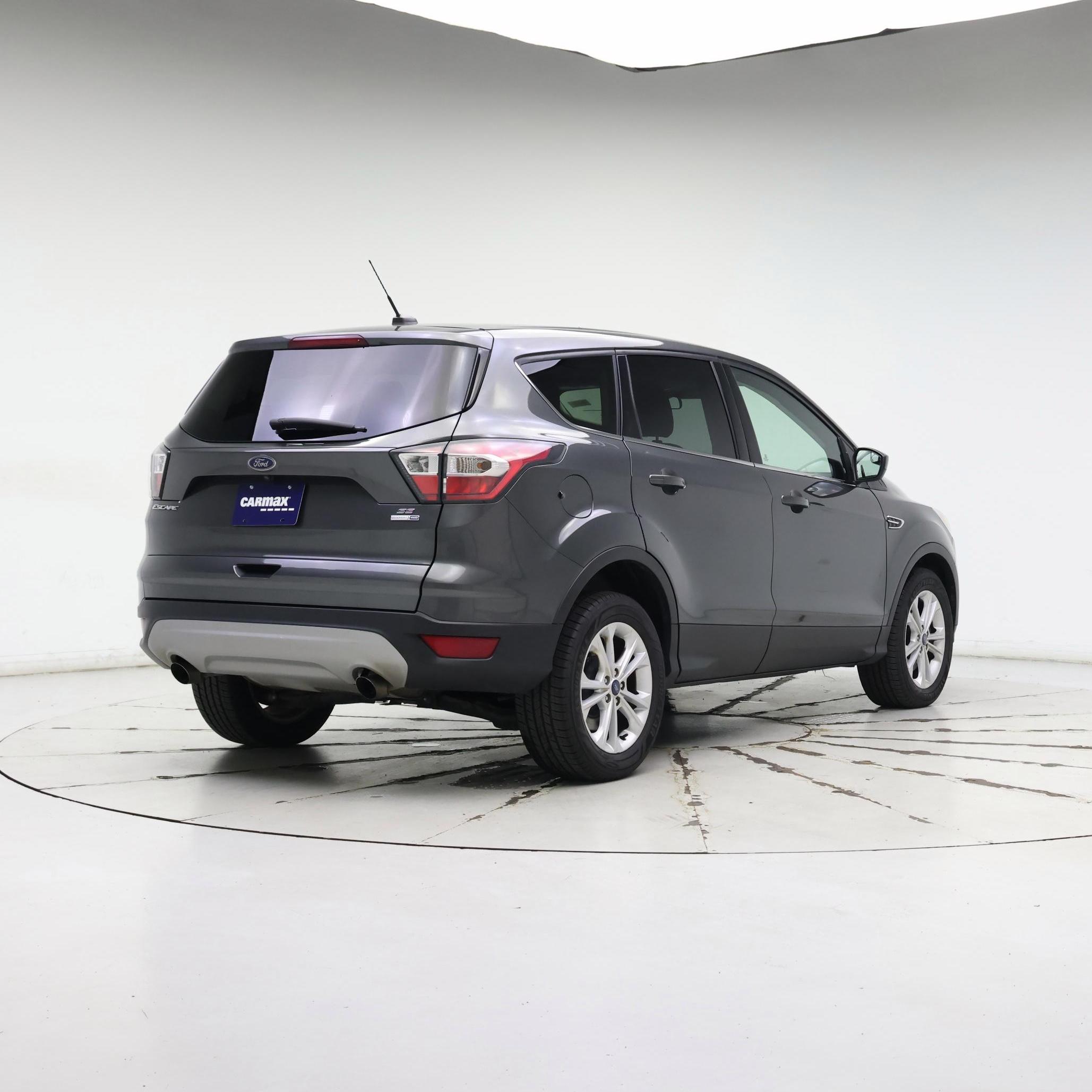 Thumbnail: 2017 Ford Escape - 8