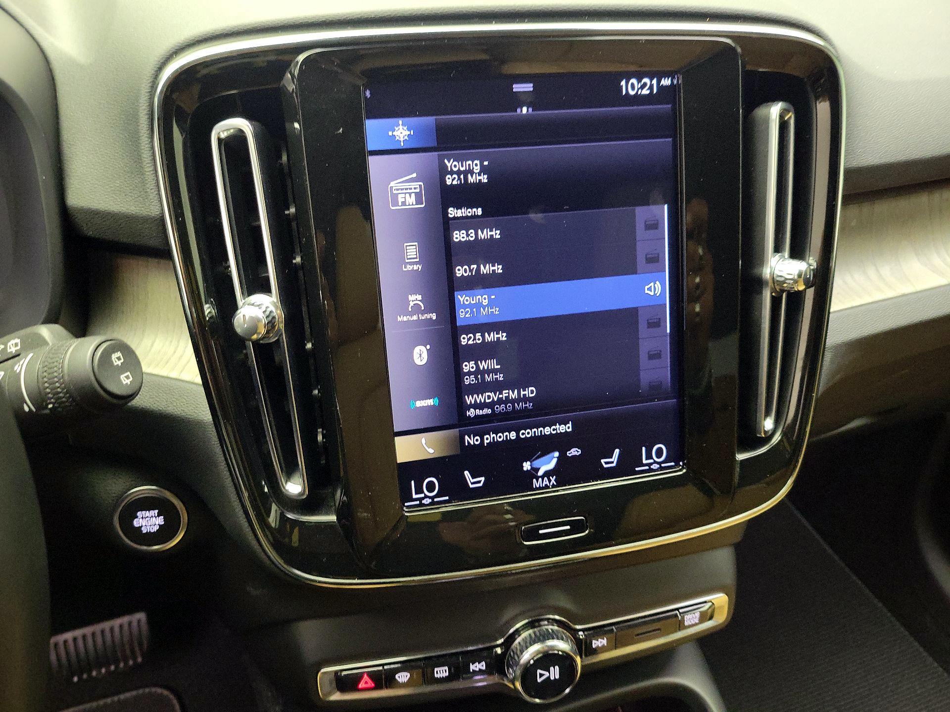 Thumbnail: 2019 Volvo XC40 - 16