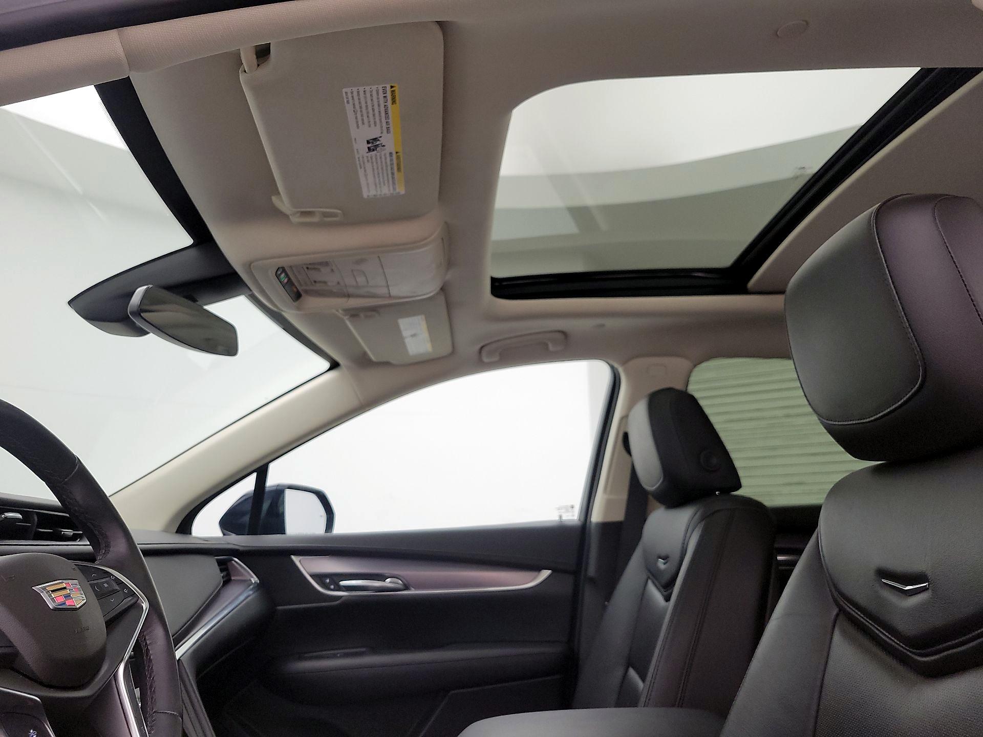 Thumbnail: 2017 Cadillac XT5 - 18