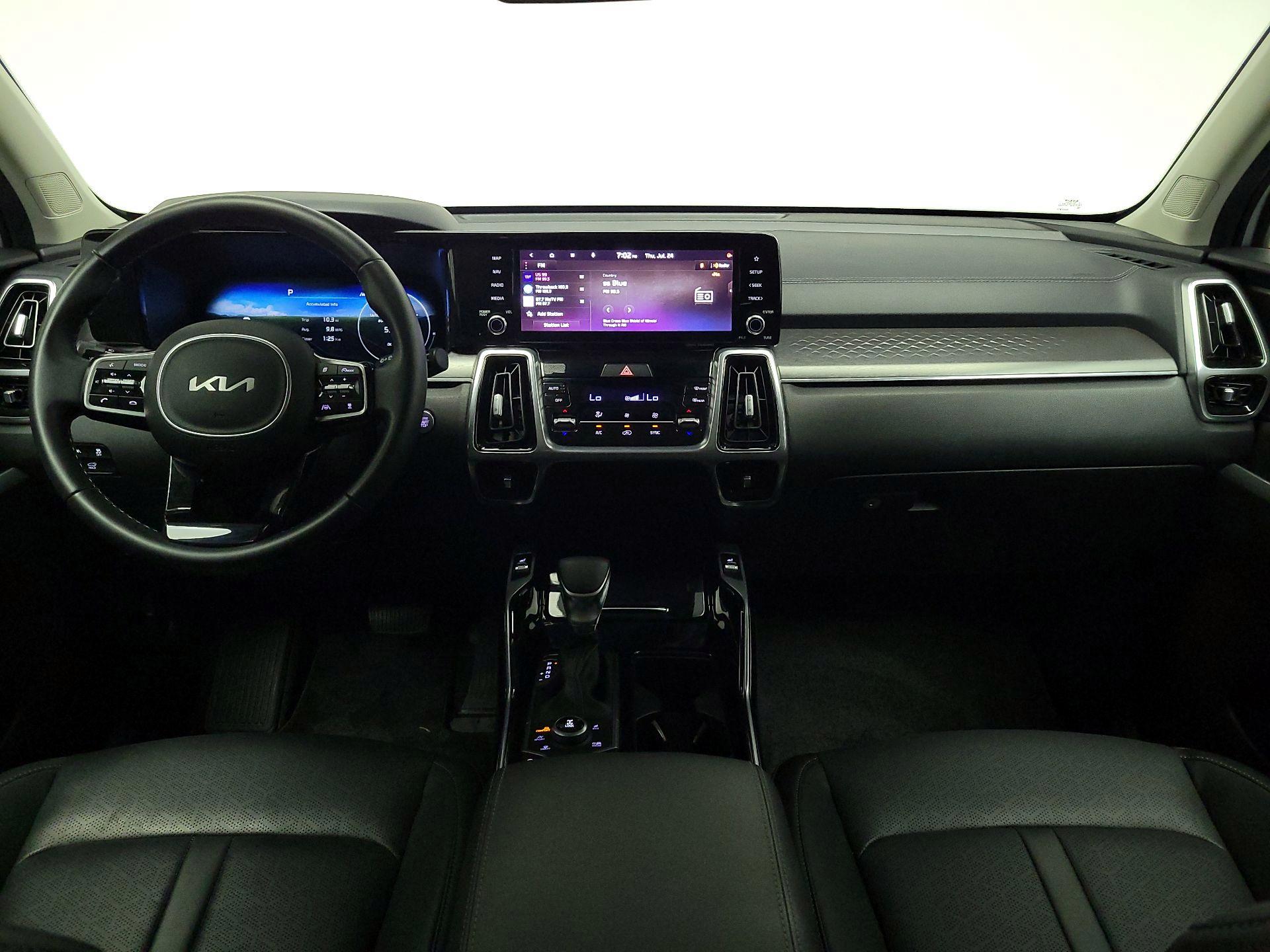 Thumbnail: 2023 Kia Sorento - 9