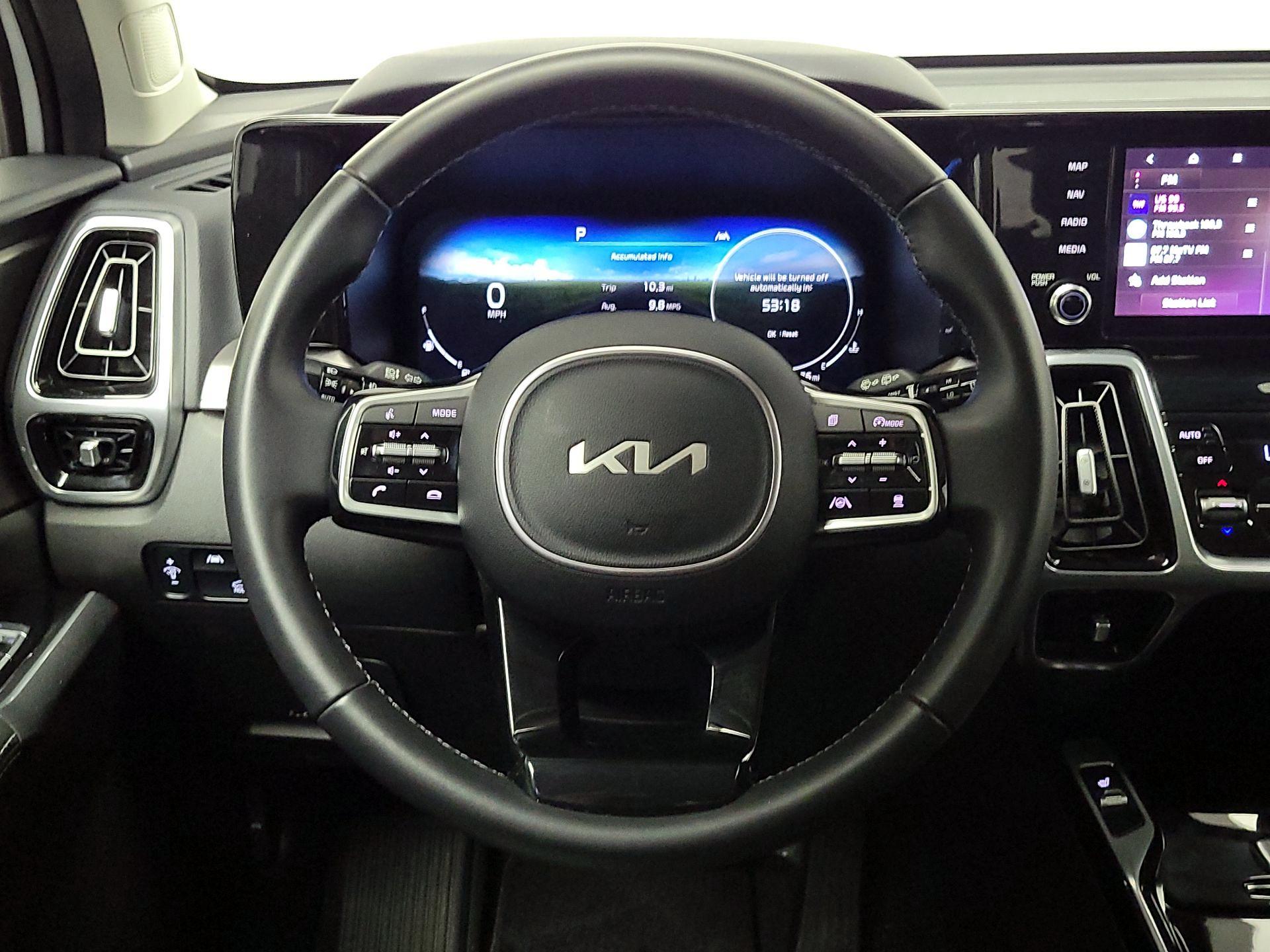 Thumbnail: 2023 Kia Sorento - 10