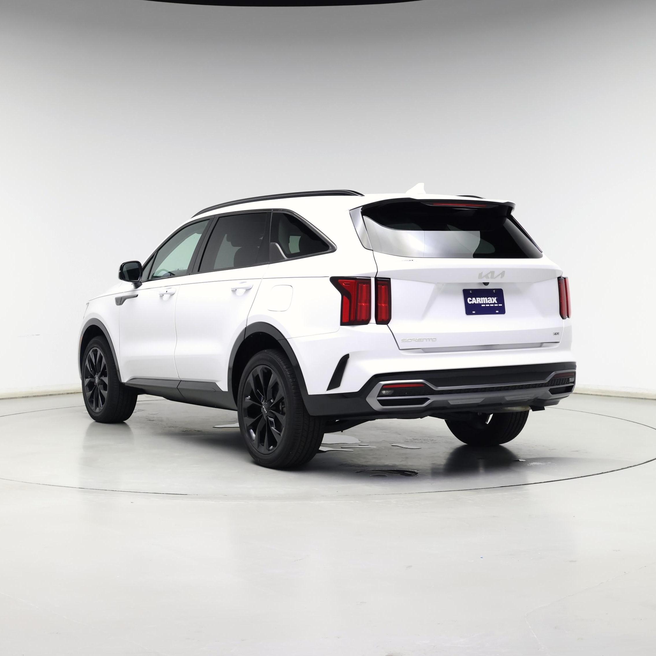 Thumbnail: 2023 Kia Sorento - 2